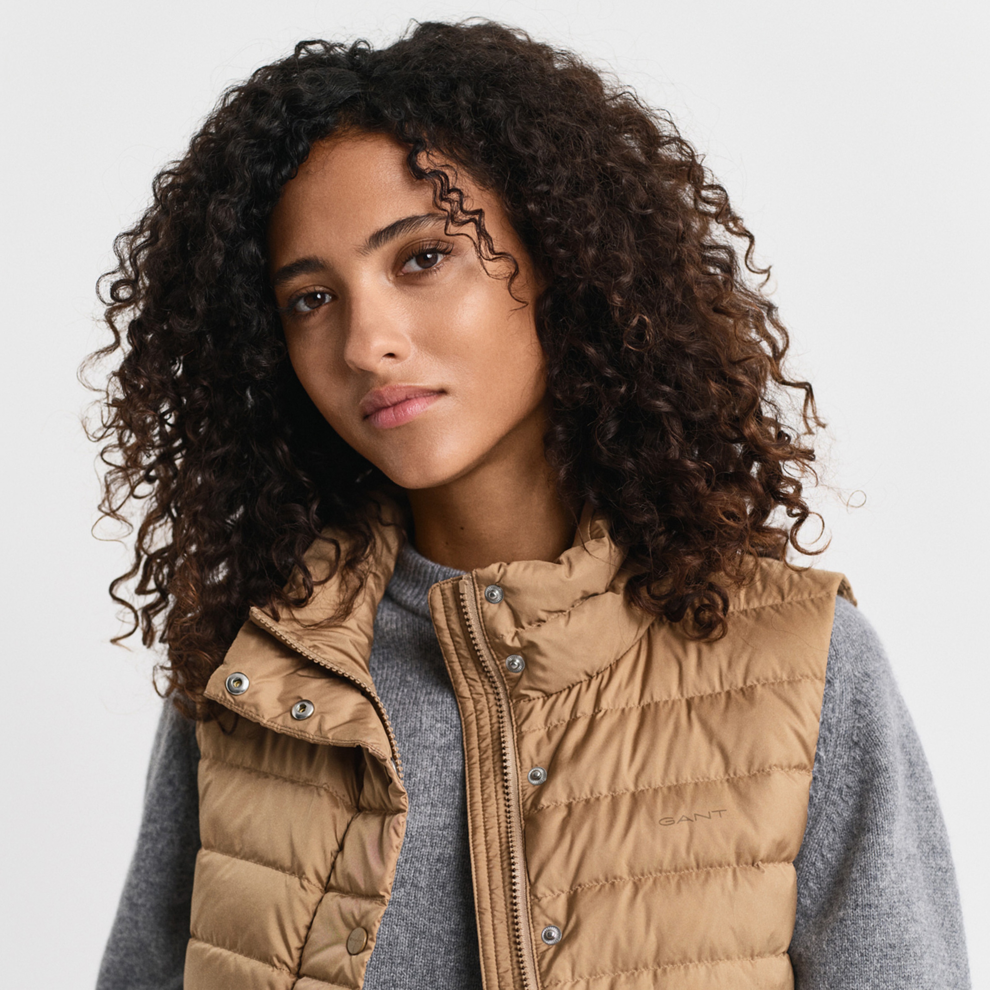 GANT Kadın Kaverengi Regular Fit Dik Yaka Kaz Tüyü Yelek