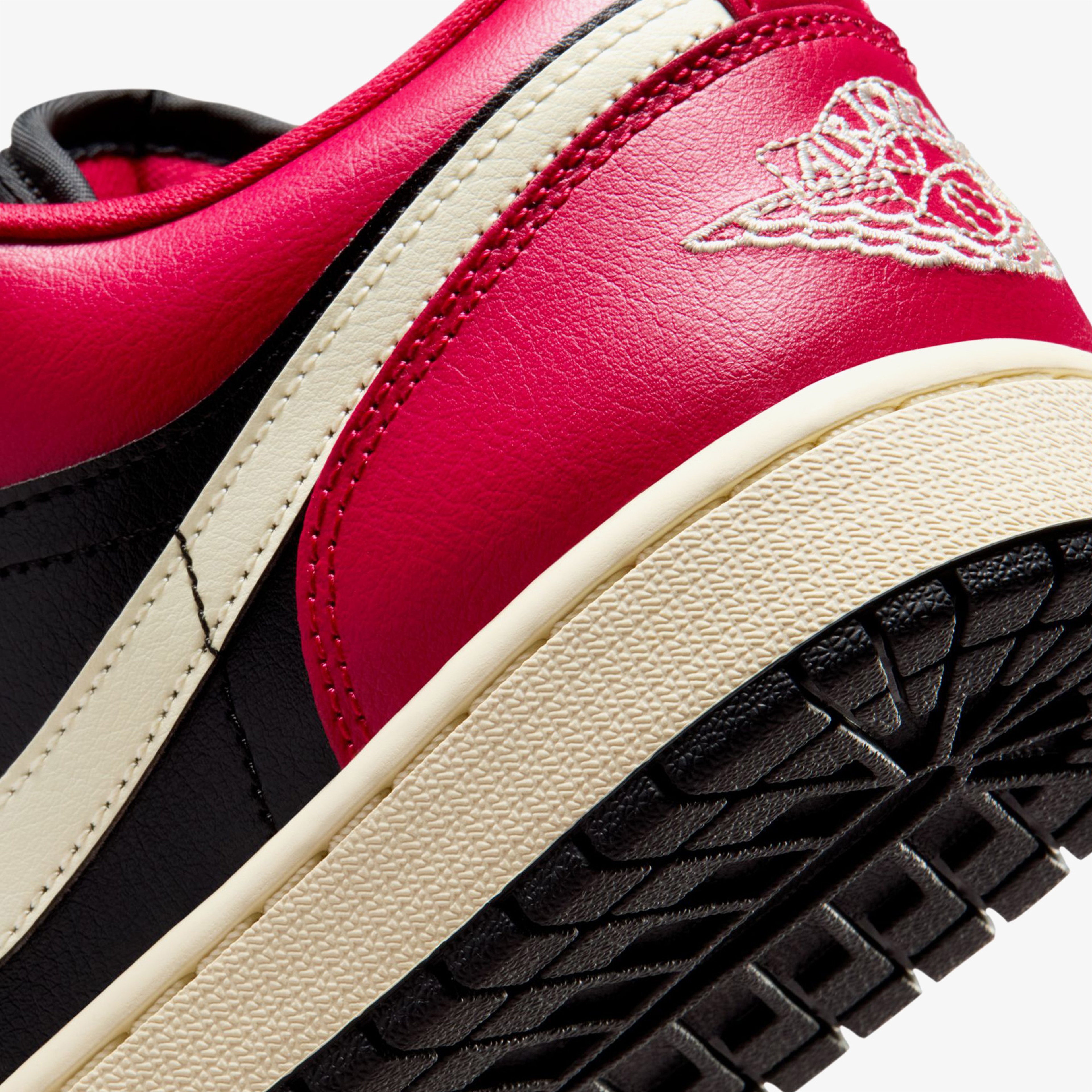 Jordan Air 1 Low 'Mystic Hibiscus' Kadın Kırmızı Spor Ayakkabı