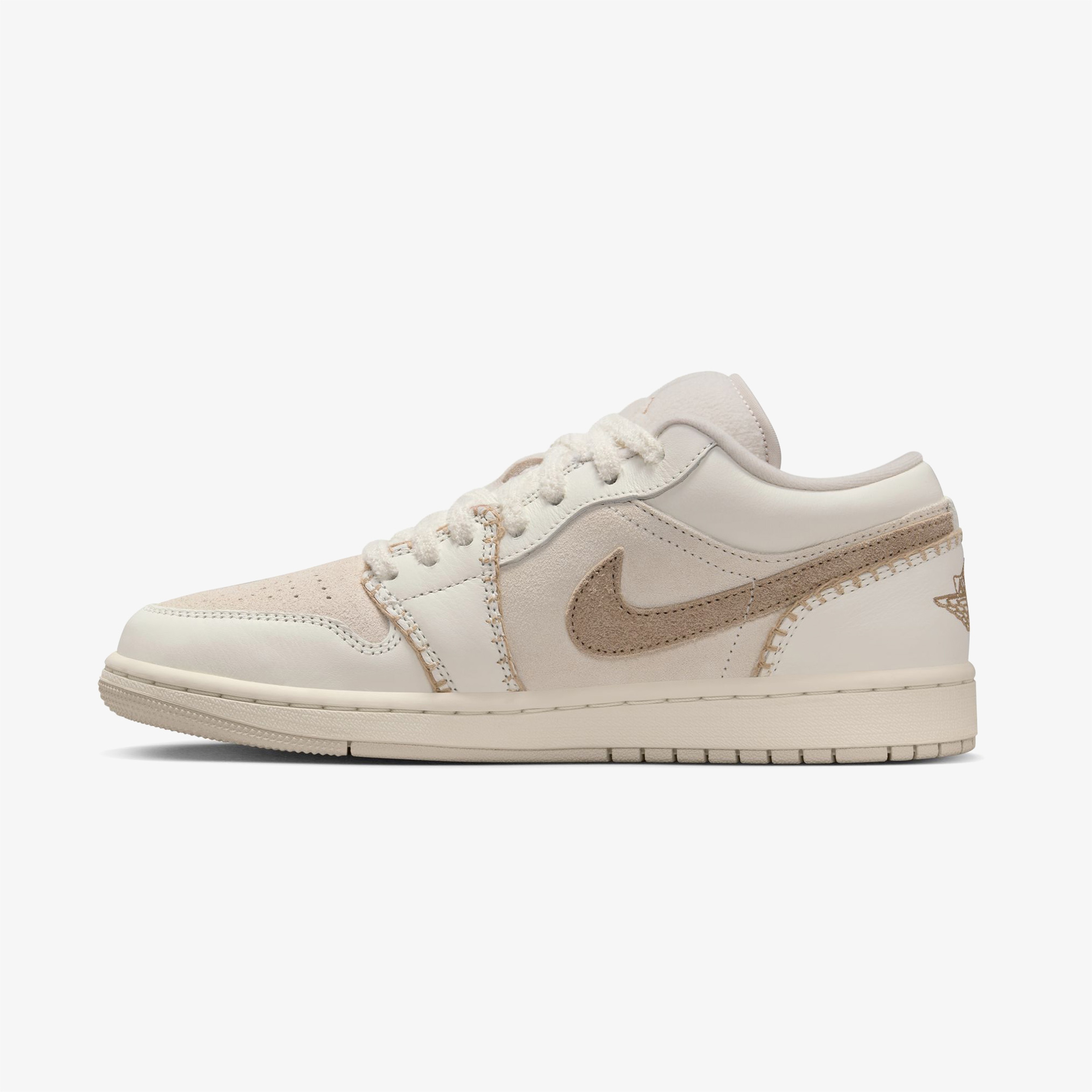 Jordan Air 1 Low SE Kadın Bej Spor Ayakkabı