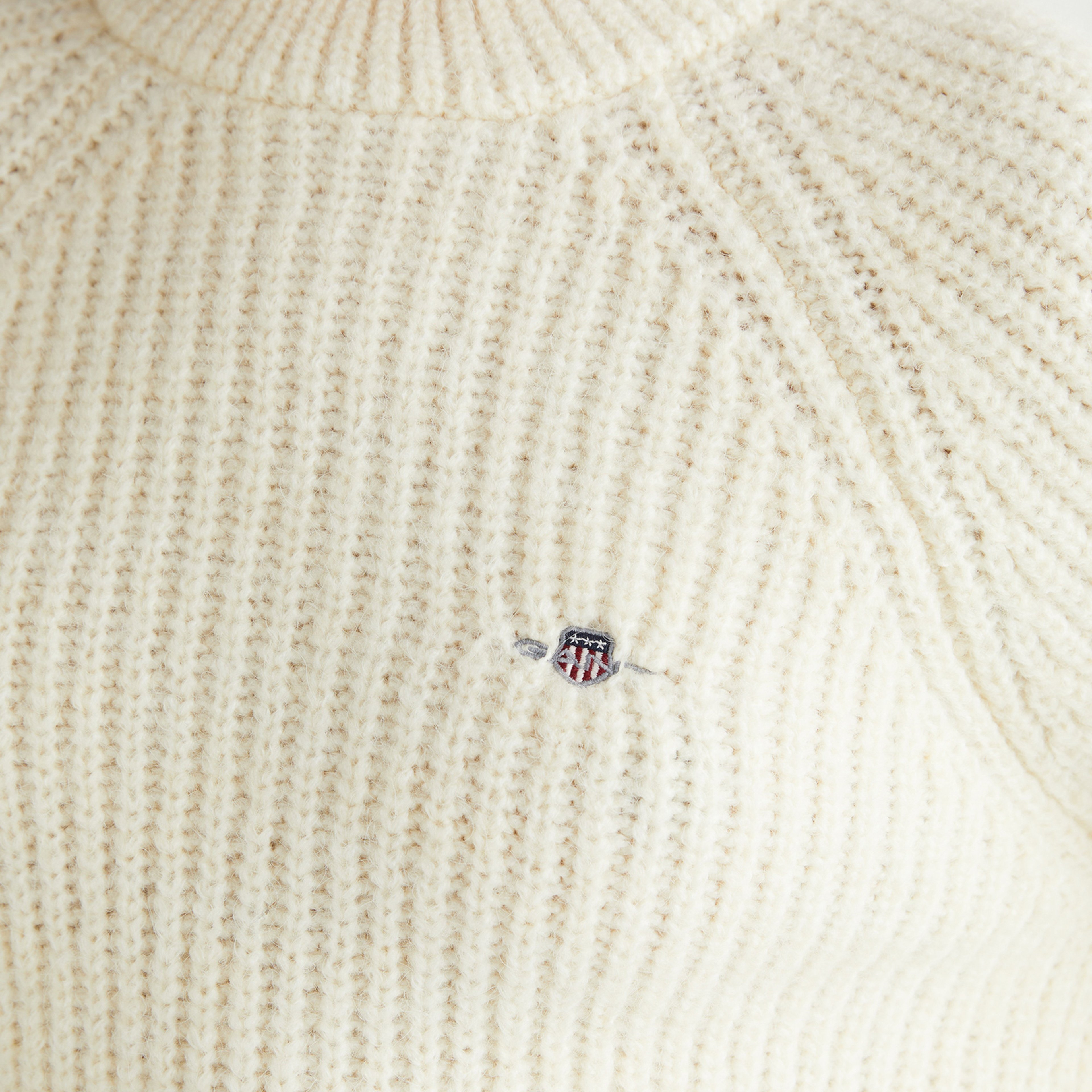 GANT Kadın Krem Cropped Fit Bisiklet Yaka Triko