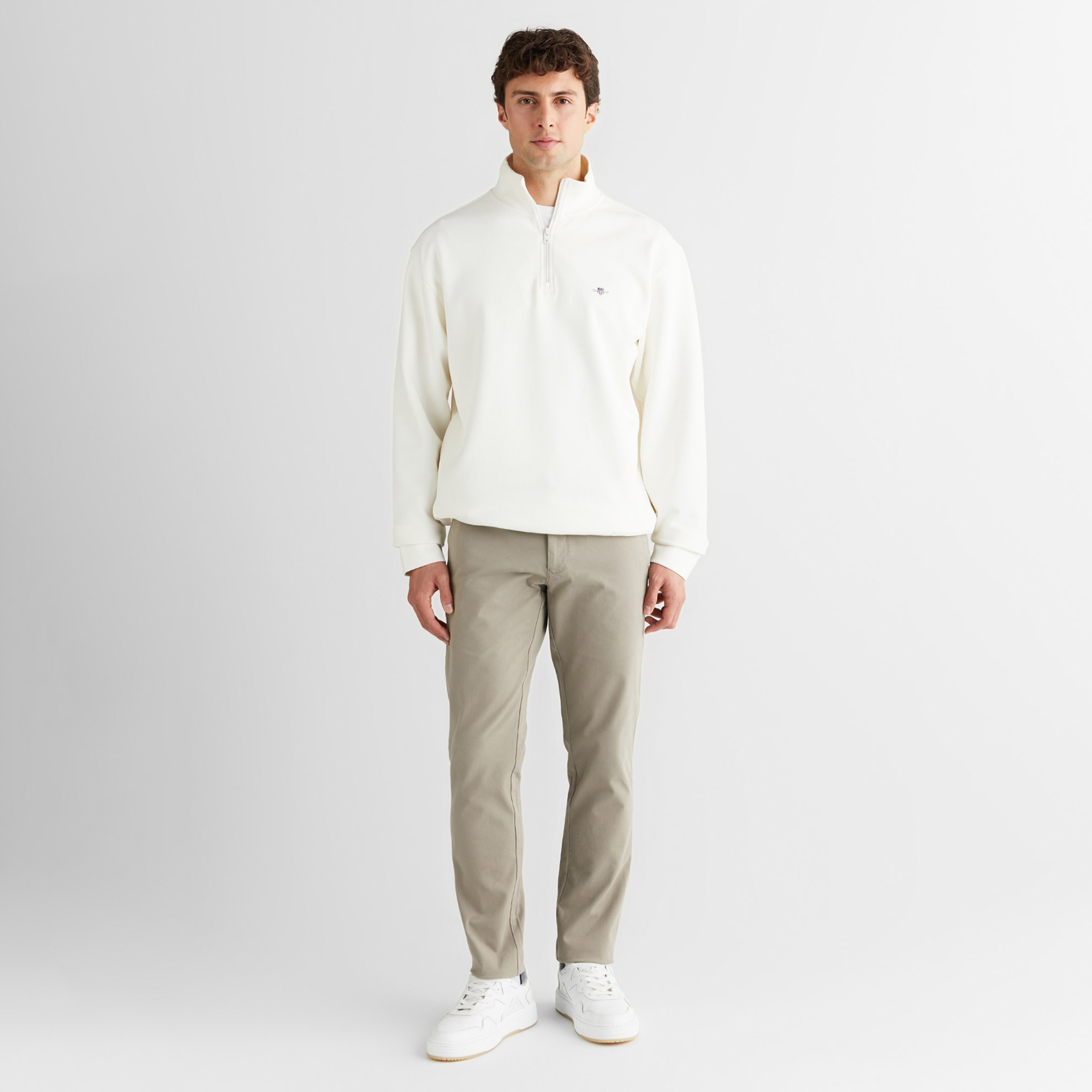 GANT Erkek Beyaz Relaxed Fit Yarım Fermuarlı Sweatshirt
