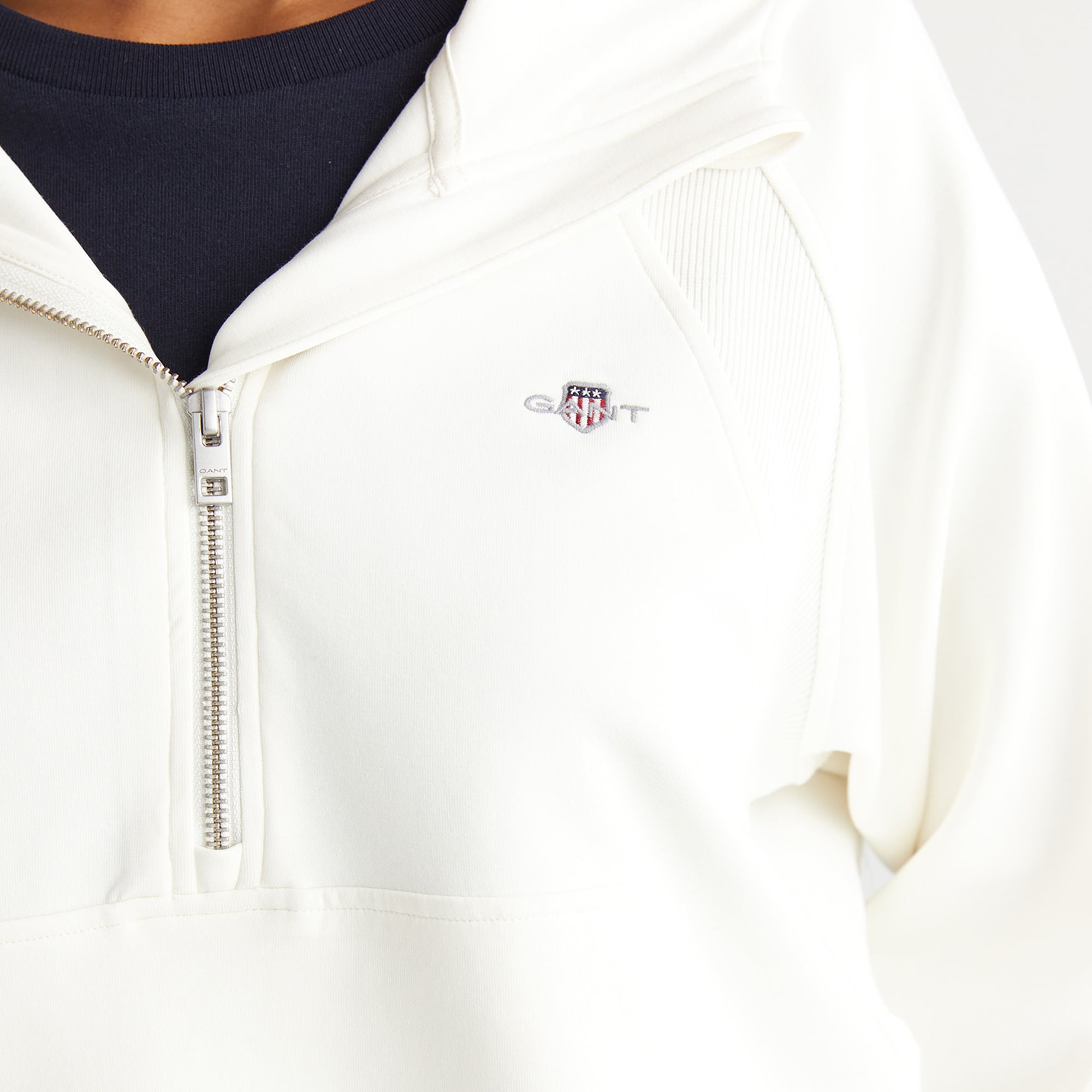 GANT Kadın Beyaz Regular Fit Kapüşonlu Sweatshirt