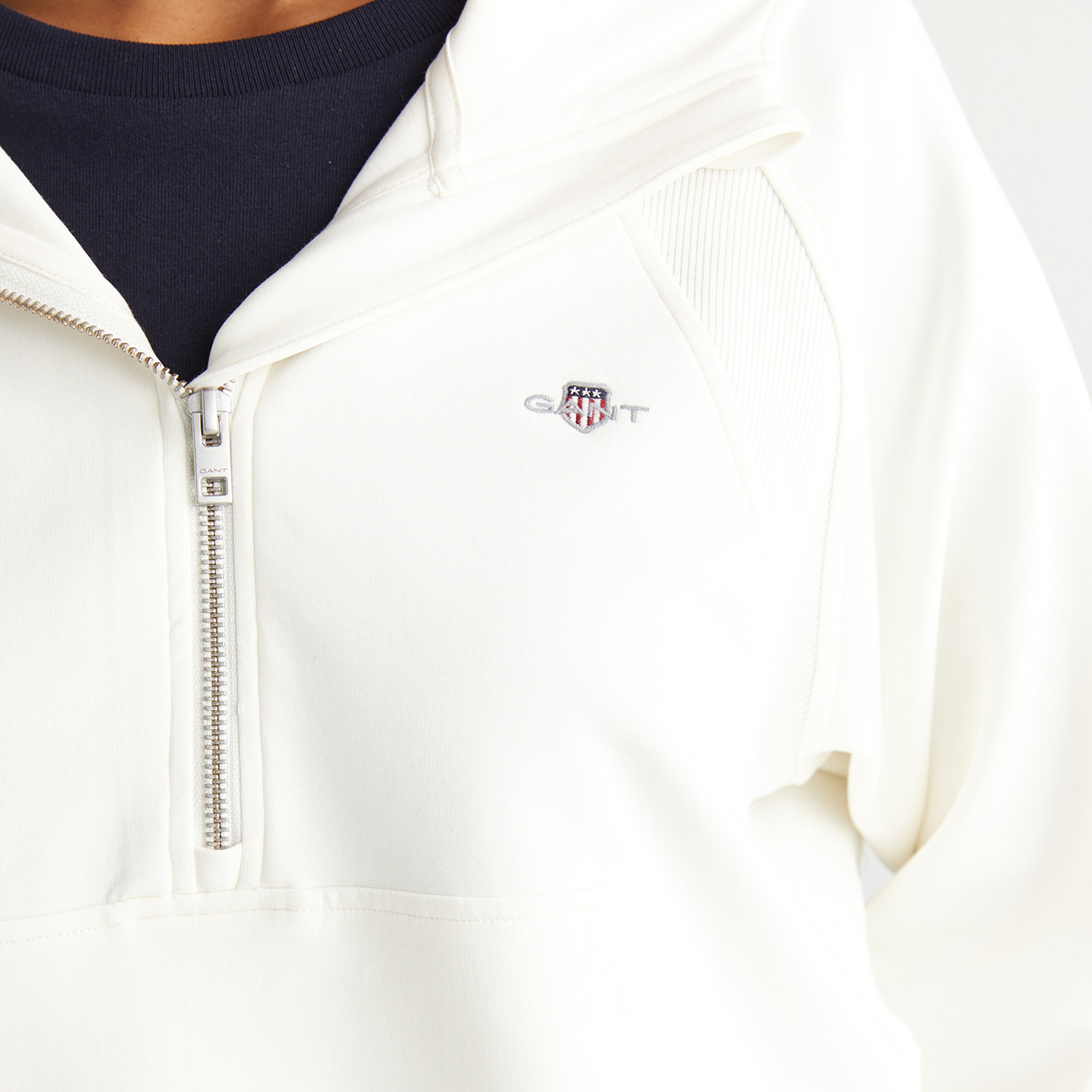 GANT Kadın Beyaz Regular Fit Kapüşonlu Sweatshirt