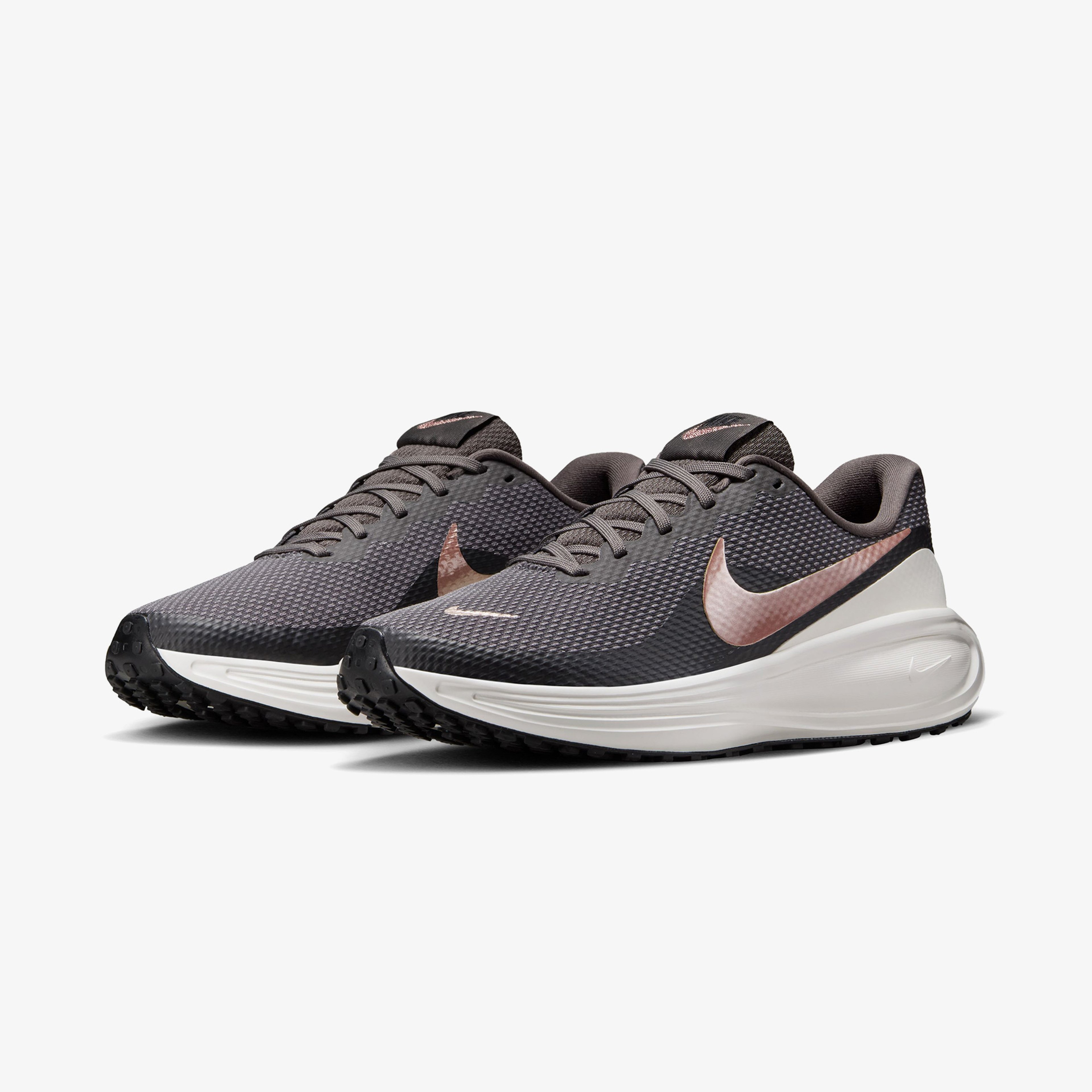 Nike Revolution 8 Kadın Gri Koşu Ayakkabısı