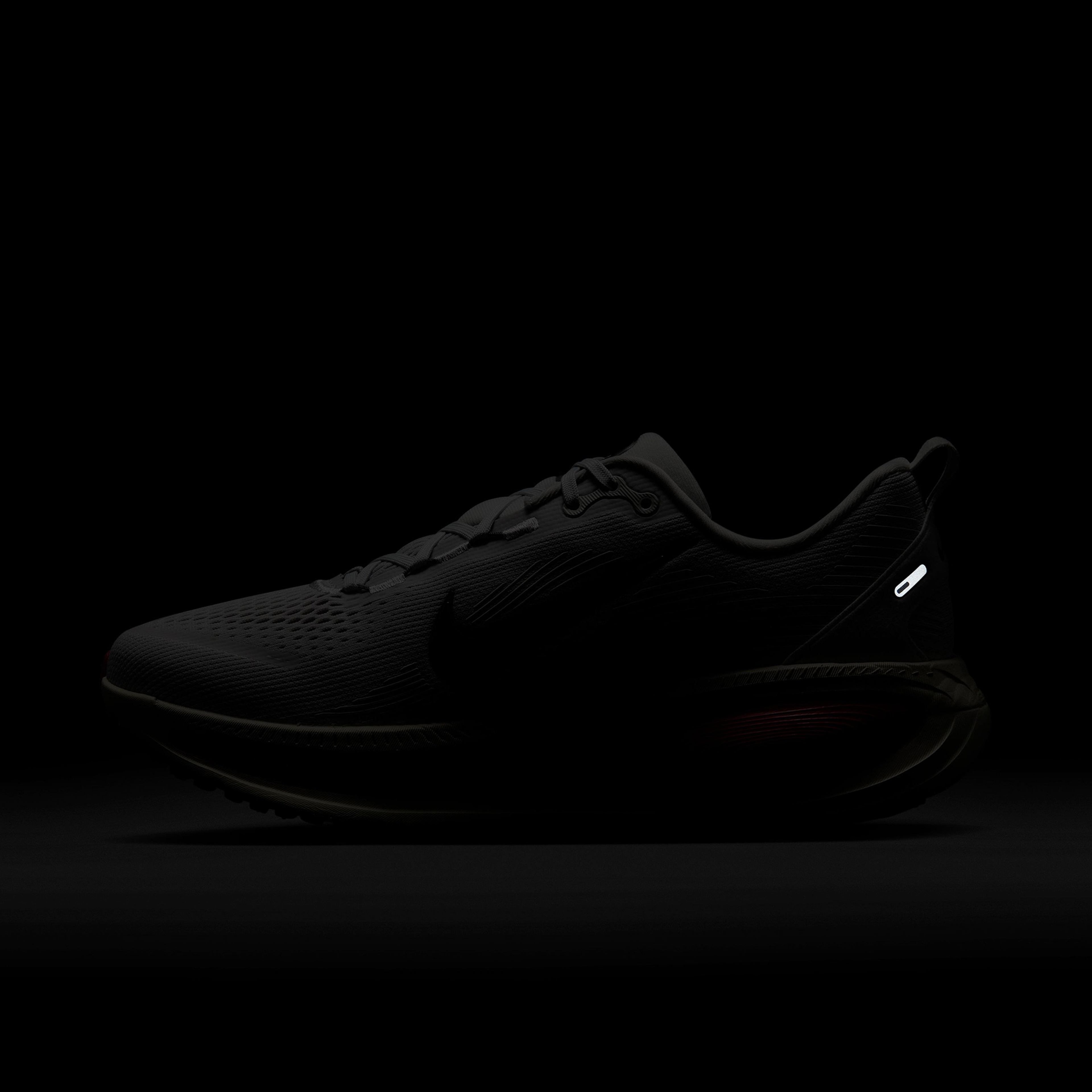 Nike Vomero 18 Erkek Bej Koşu Ayakkabısı