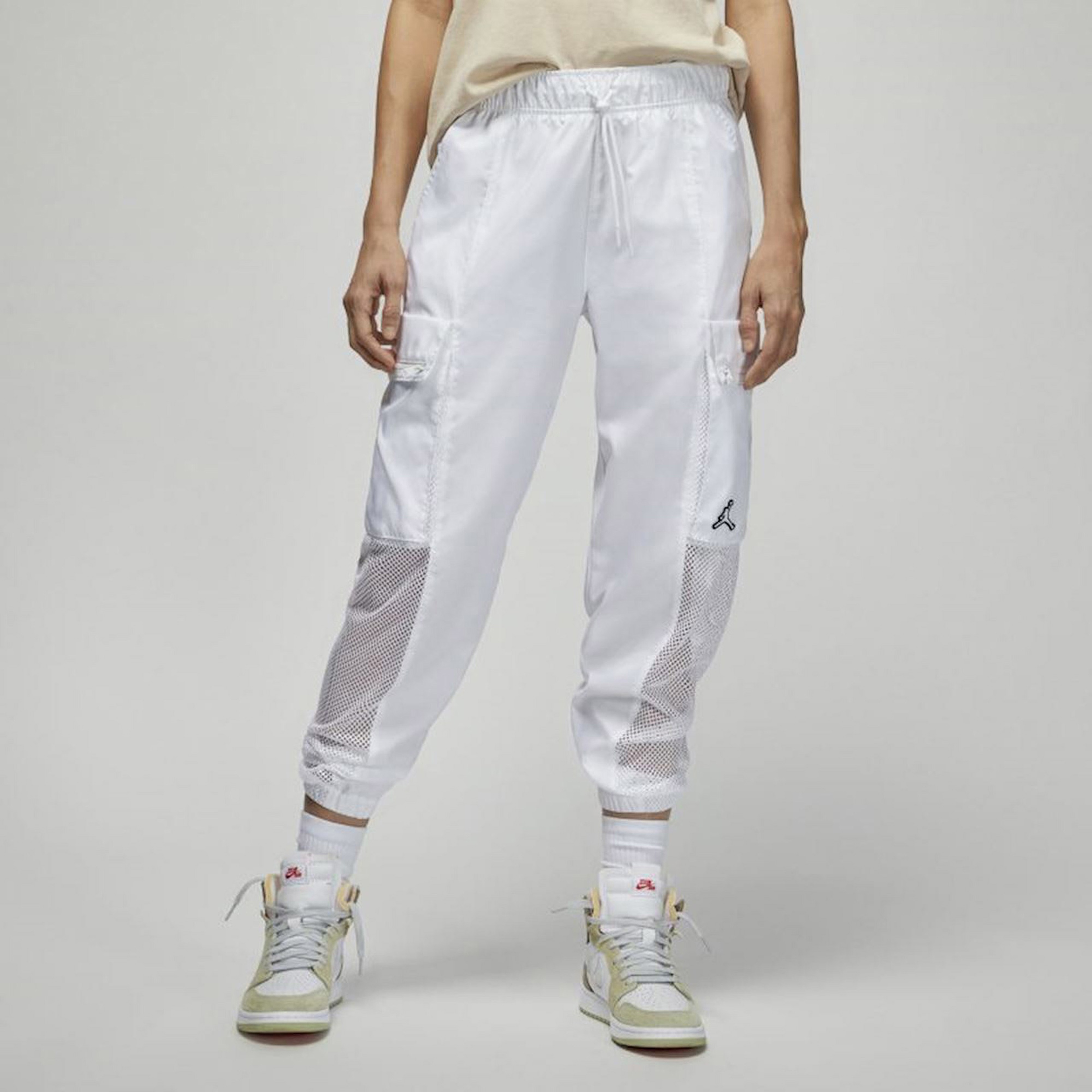 Jordan Essentials Kadın Beyaz Eşofman Altı