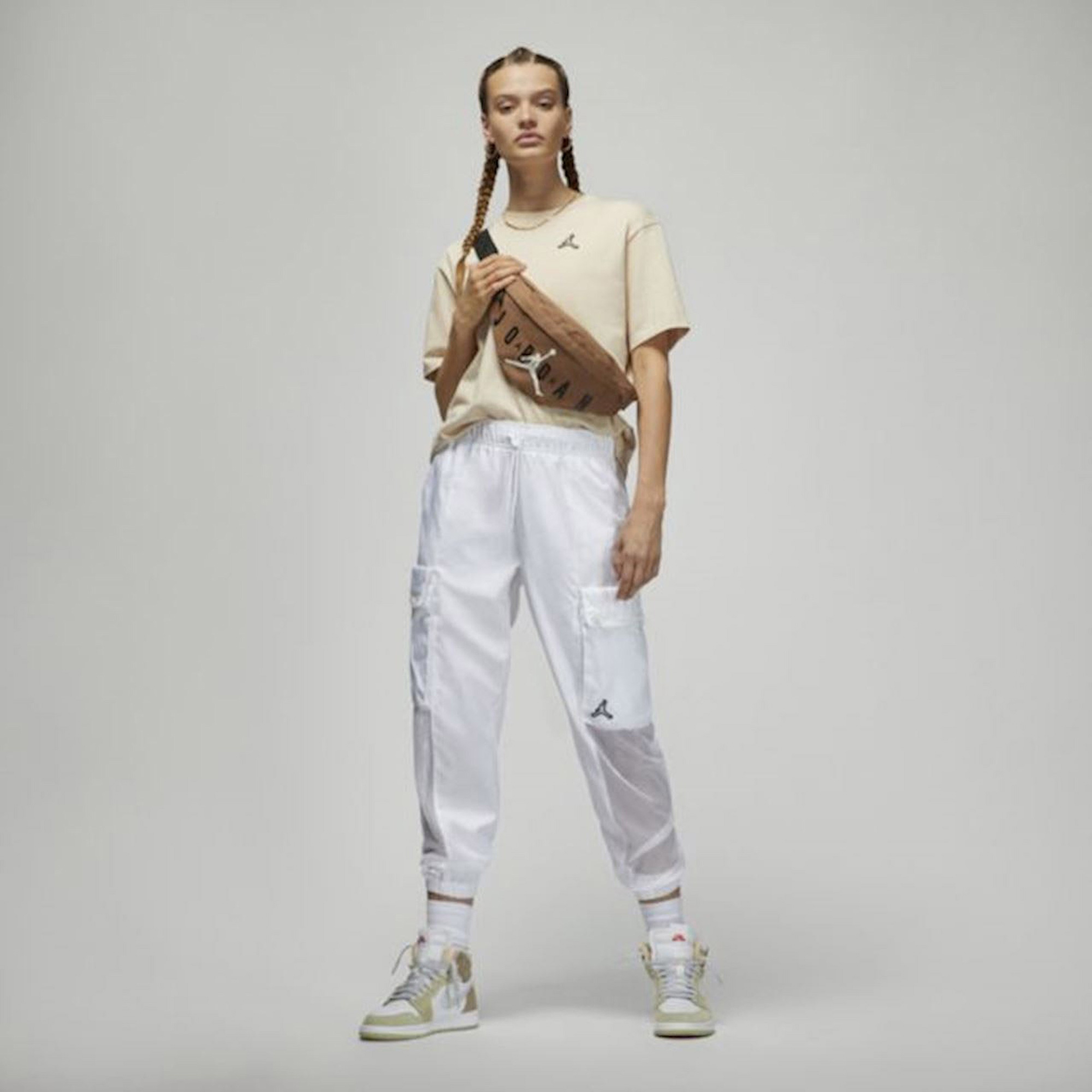 Jordan Essentials Kadın Beyaz Eşofman Altı