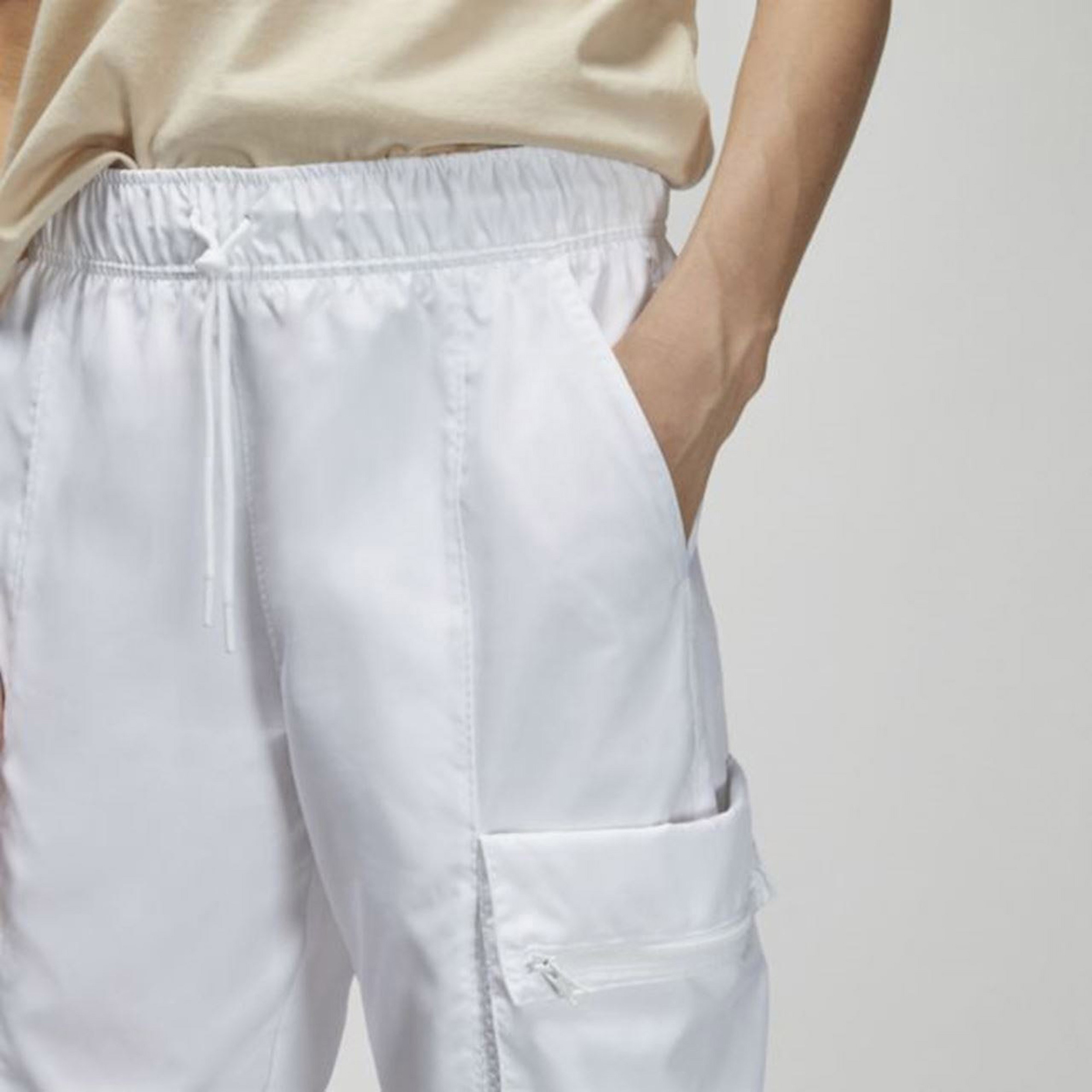 Jordan Essentials Kadın Beyaz Eşofman Altı