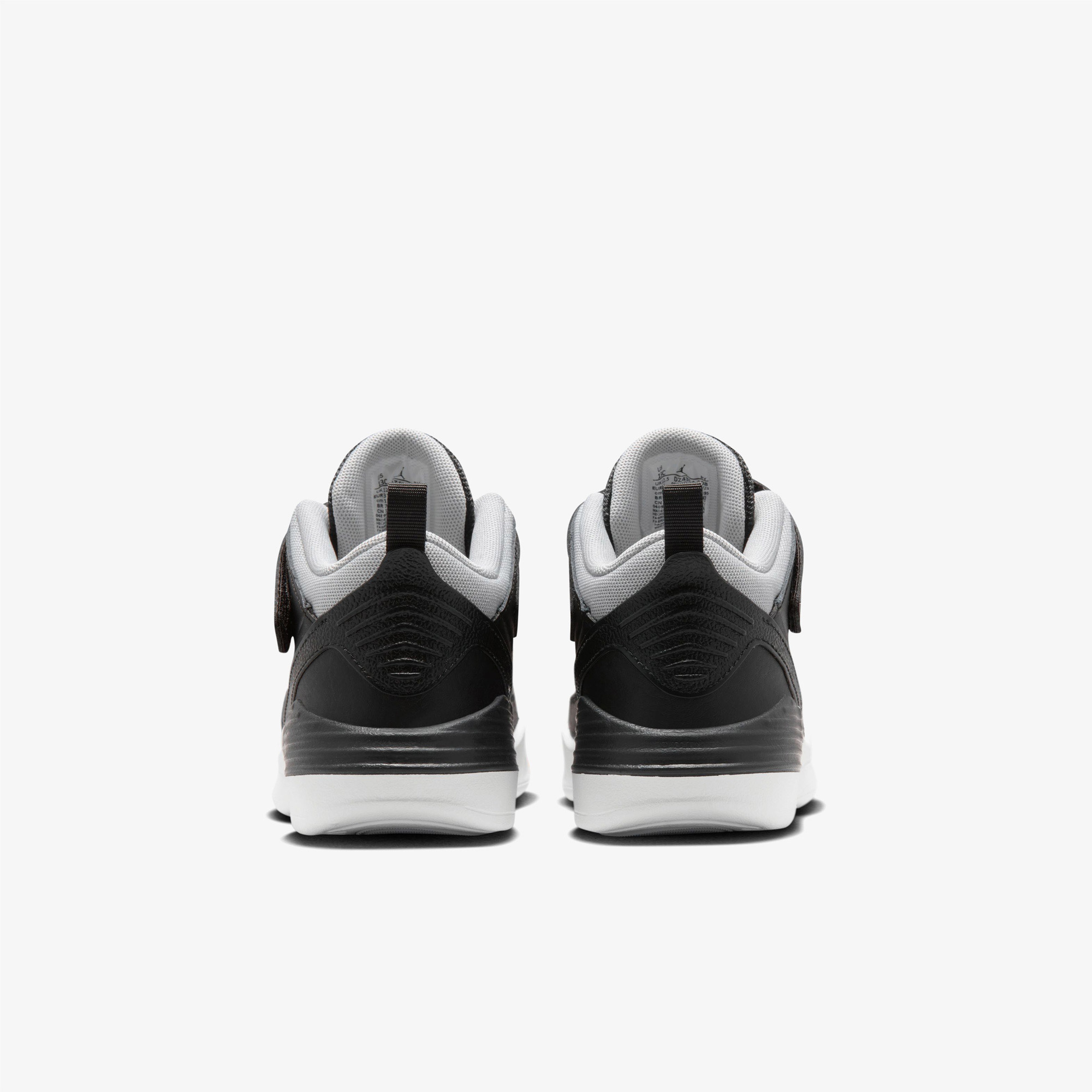 Jordan Max Aura 5 Çocuk Siyah Spor Ayakkabı