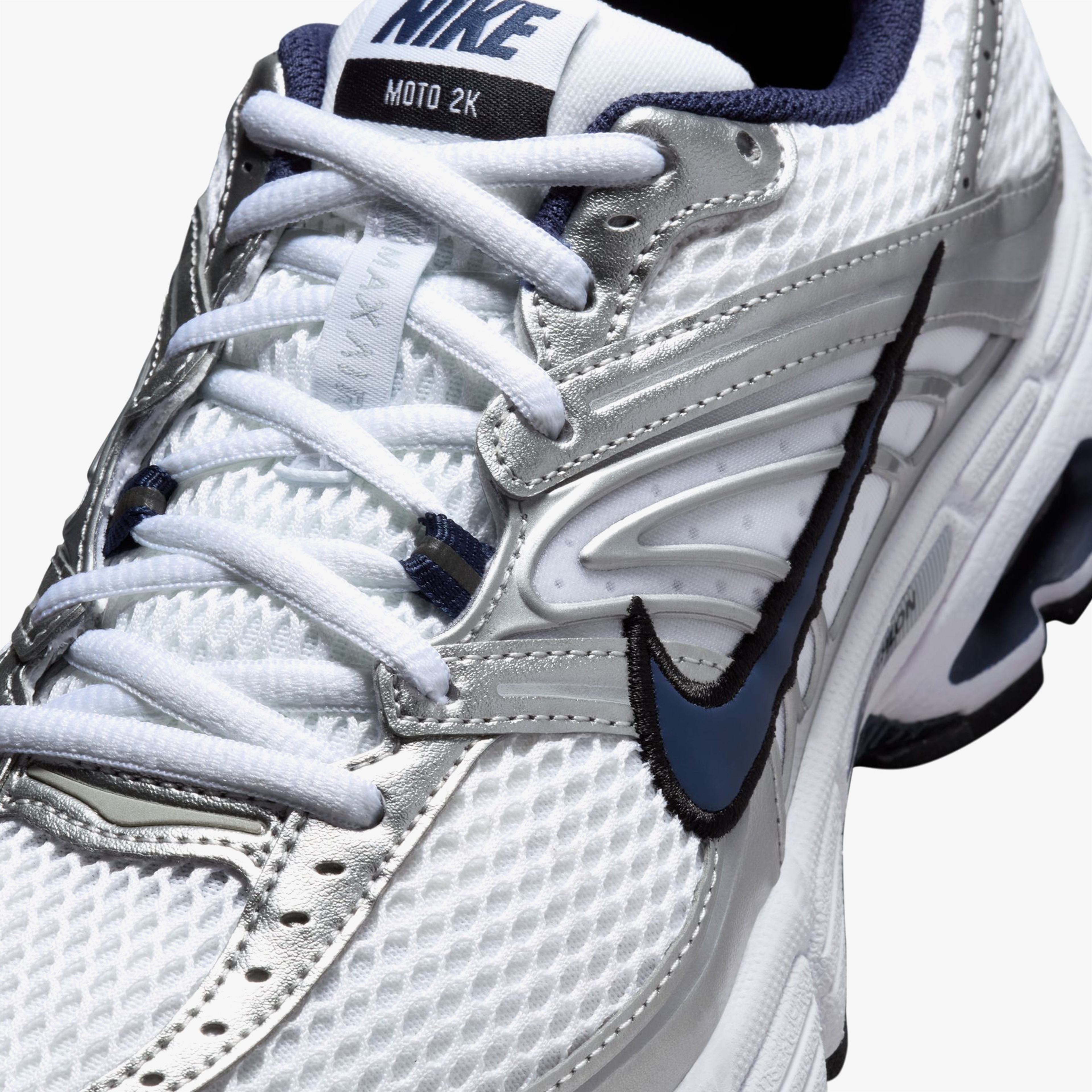 Nike Air Max Moto 2K Kadın Beyaz Spor Ayakkabı