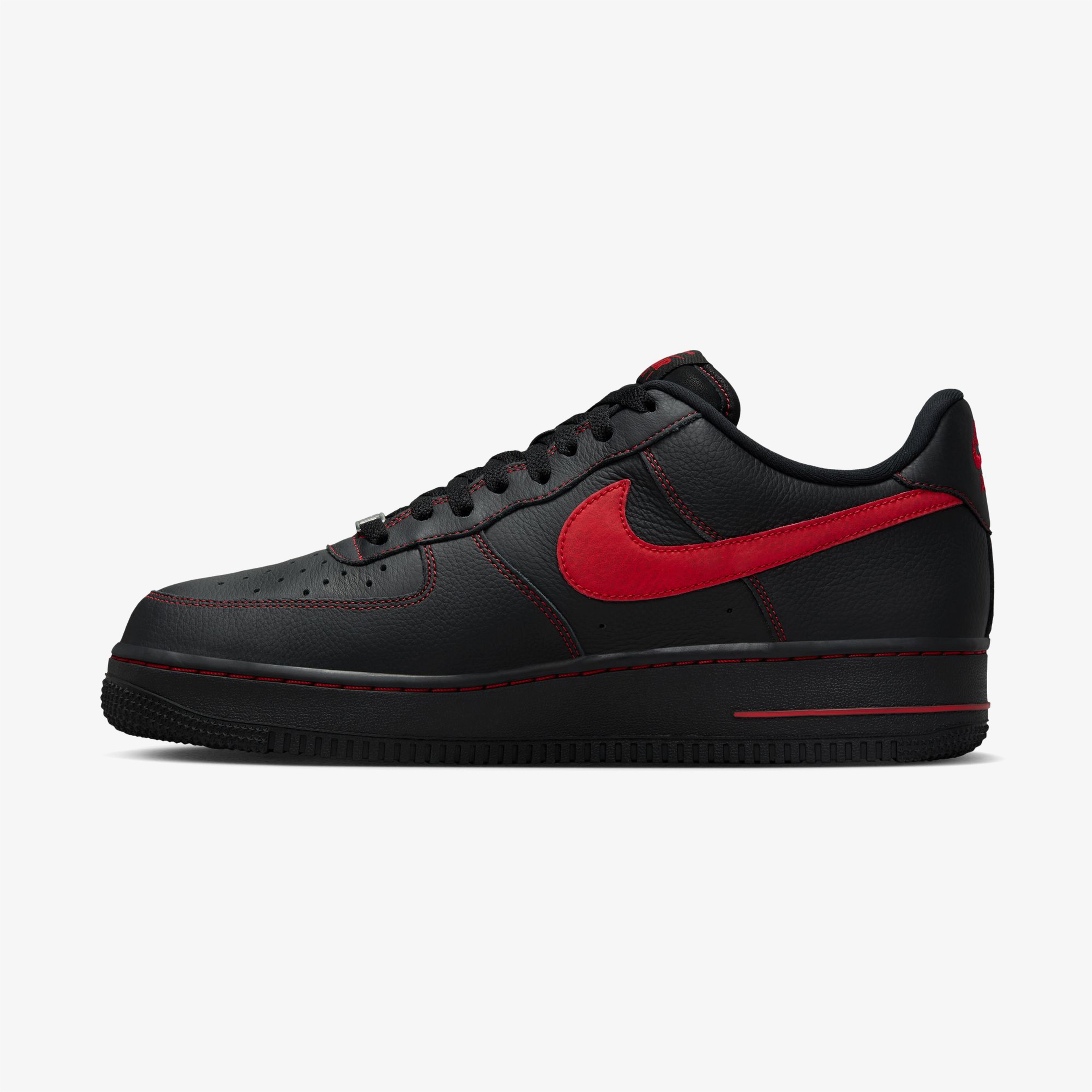 Nike Air Force 1 '07 LV8 'Bred' Erkek Siyah Spor Ayakkabı