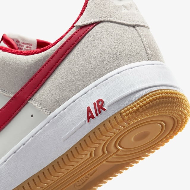 Nike Nike Air Force 1 '07 LV8 Erkek Beyaz Spor Ayakkabı Occasion'da! Beyaz - 10. görsel