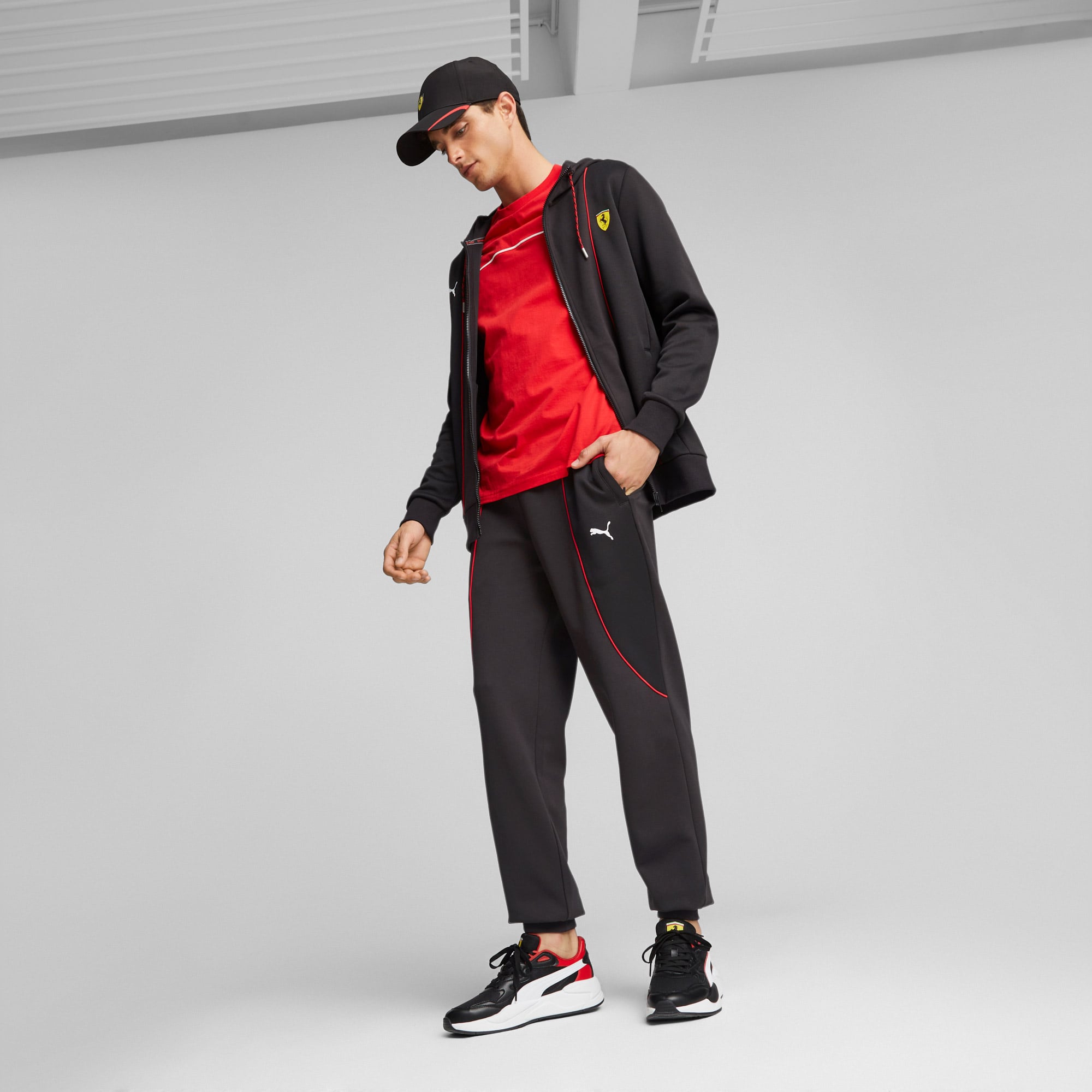 Puma Ferrari Race Erkek Siyah Sweatshirt