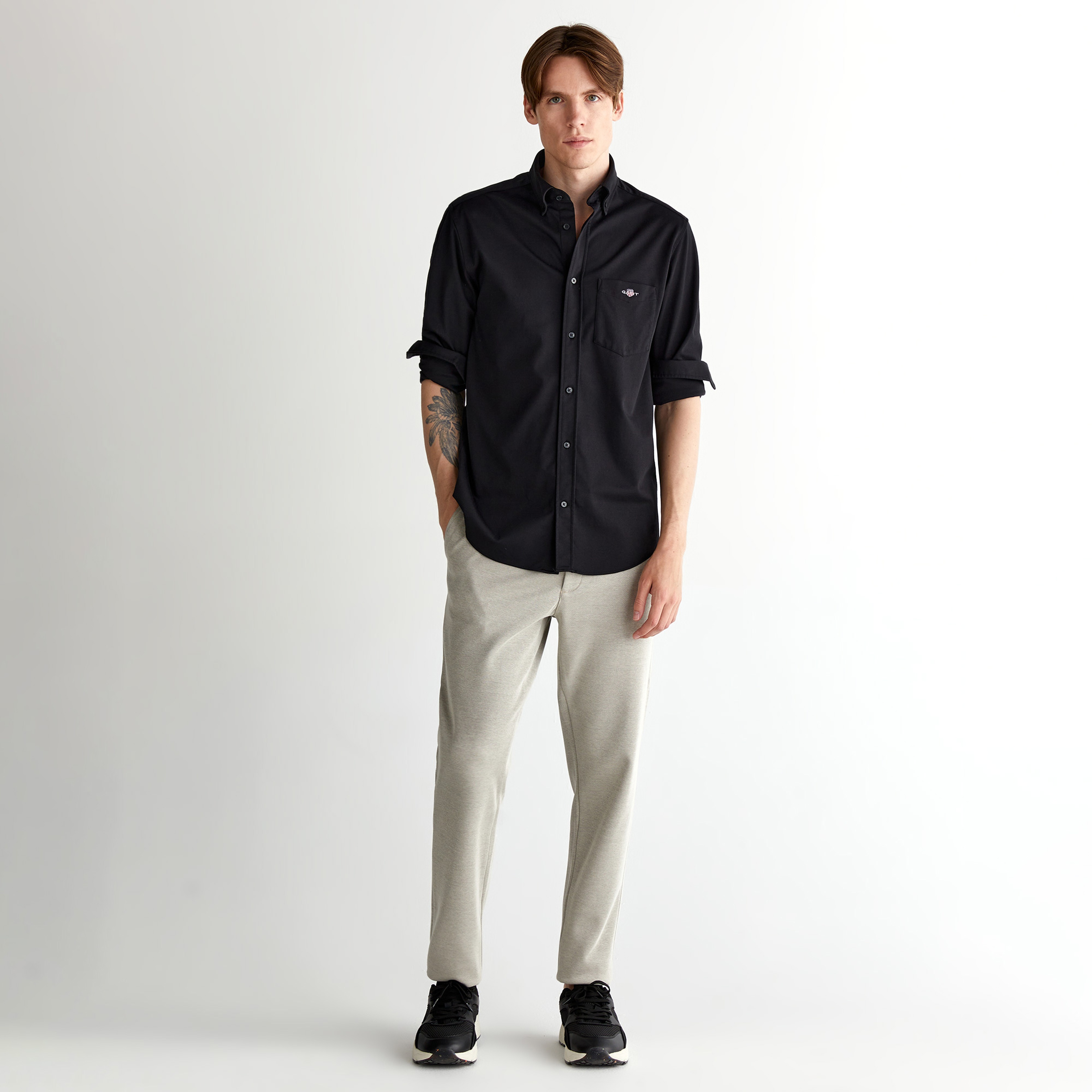 GANT Erkek Siyah Regular Fit Düğmeli Yaka Gömlek