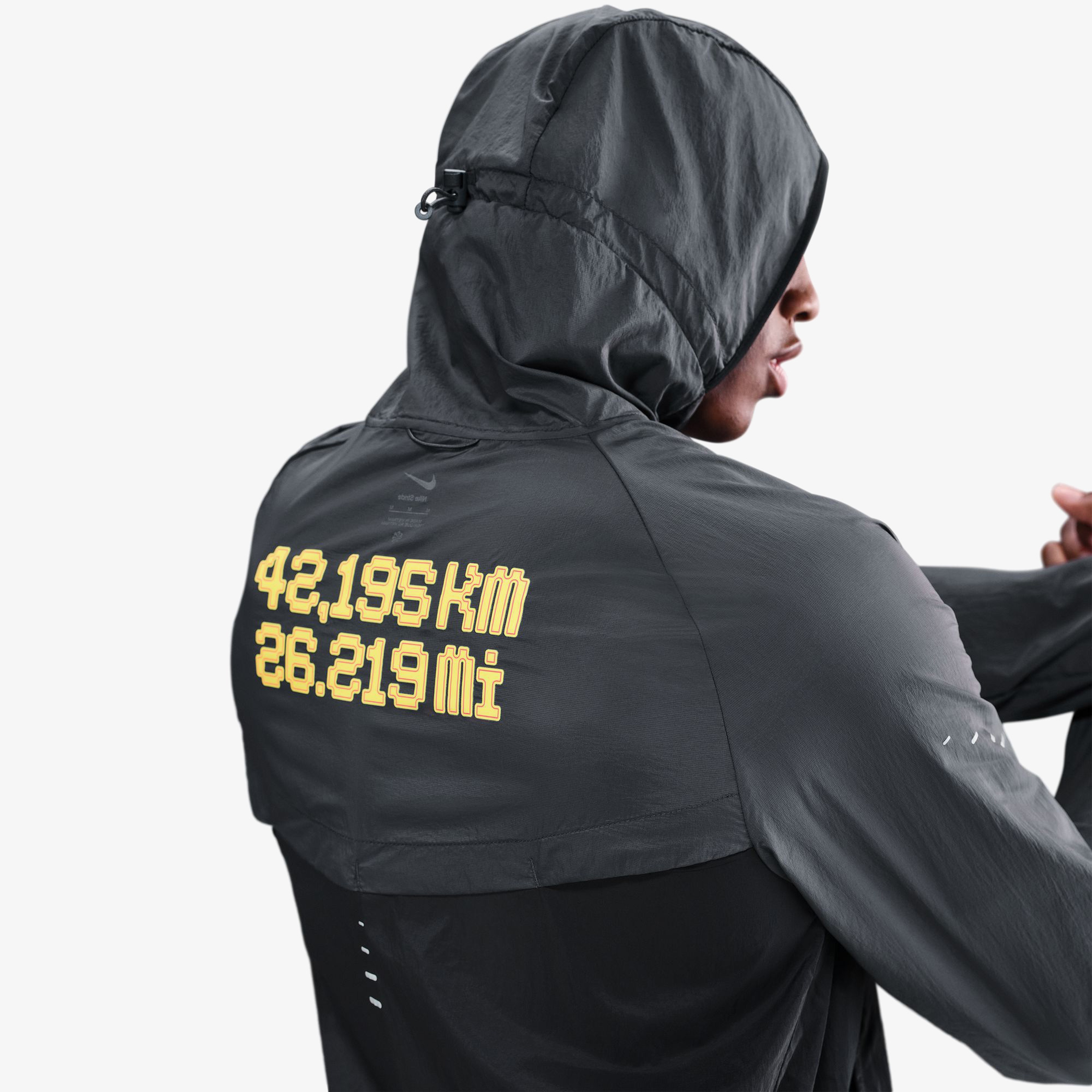 Nike Stride Erkek Siyah Koşu Ceketi