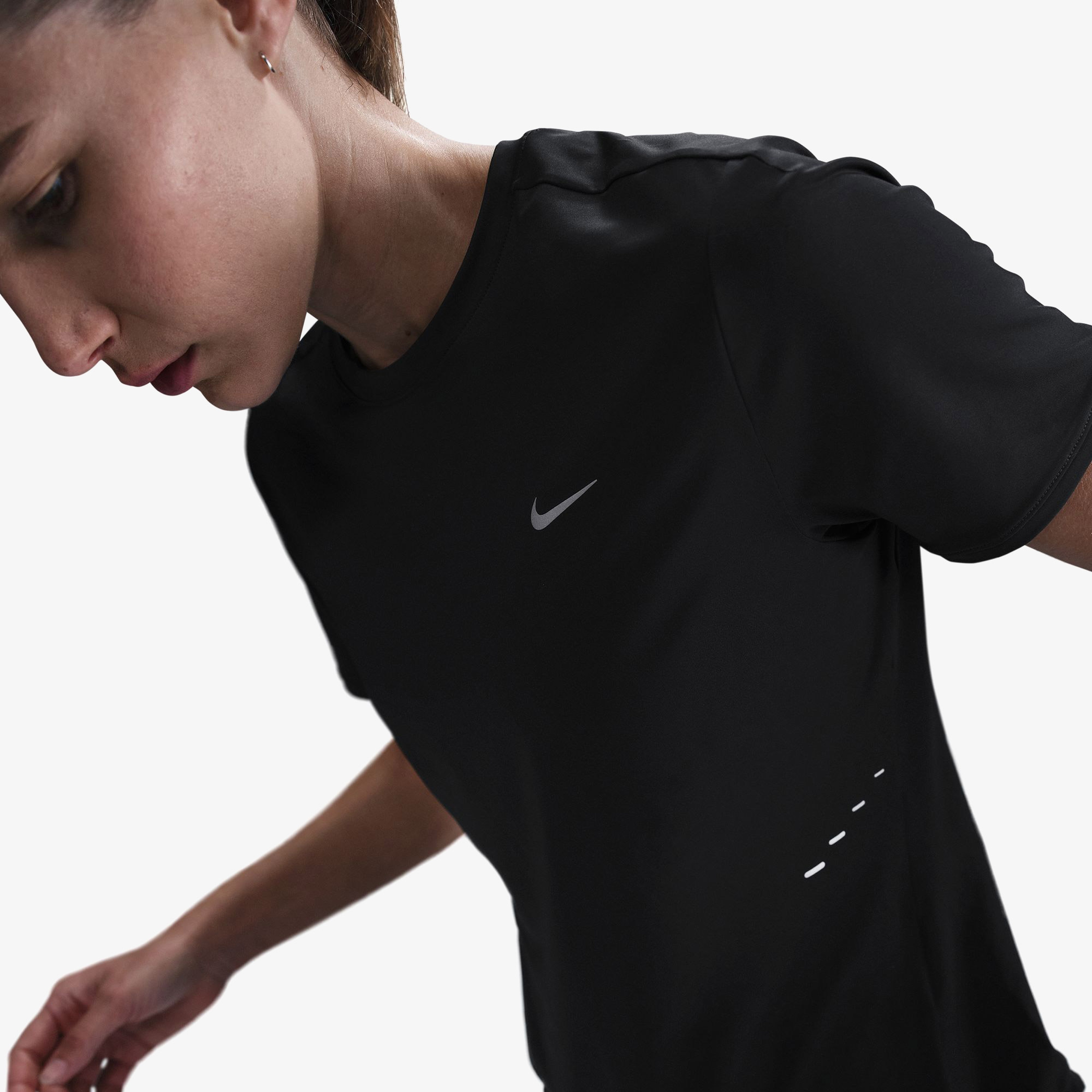 Nike Swift Kadın Siyah Koşu T-Shirt