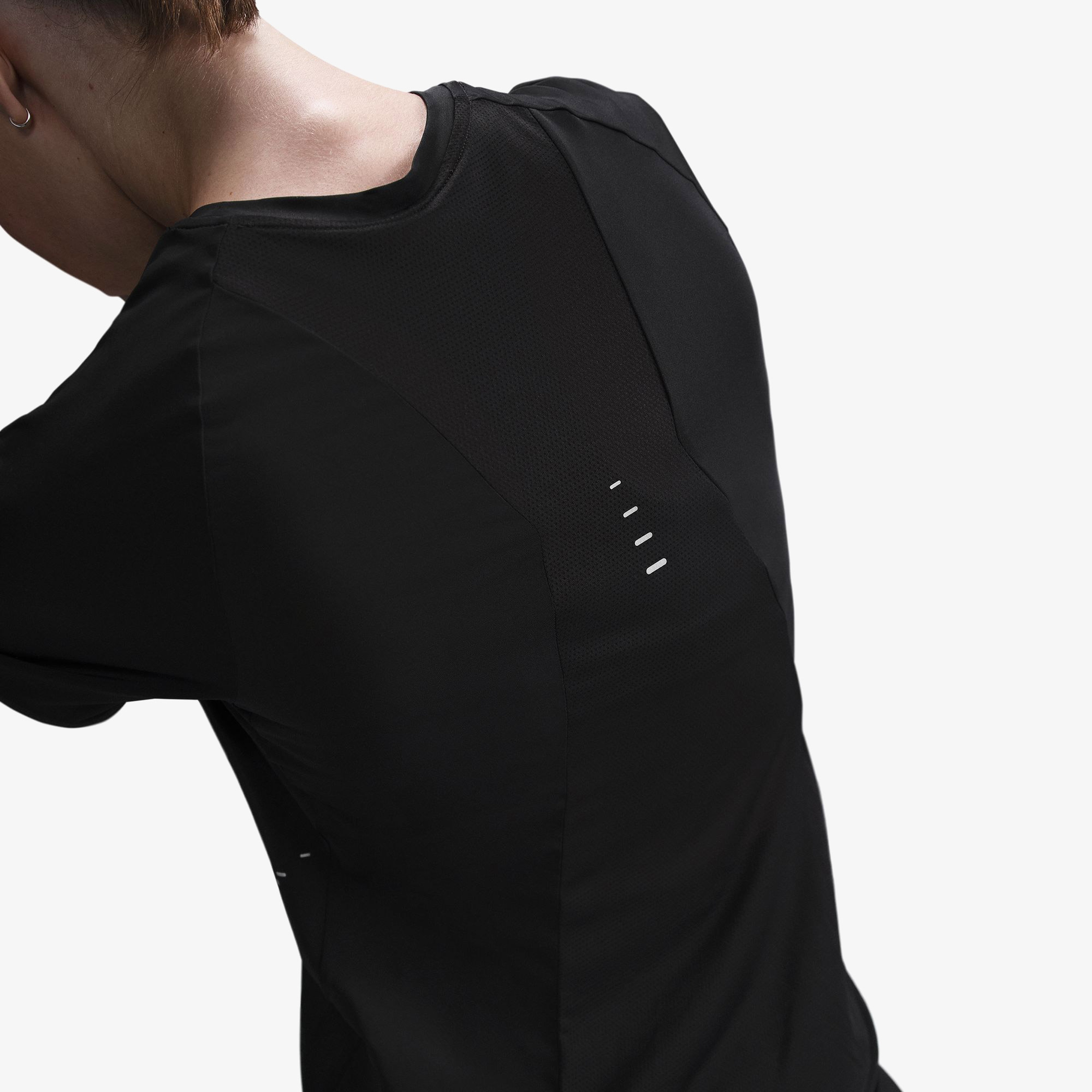 Nike Swift Kadın Siyah Koşu T-Shirt