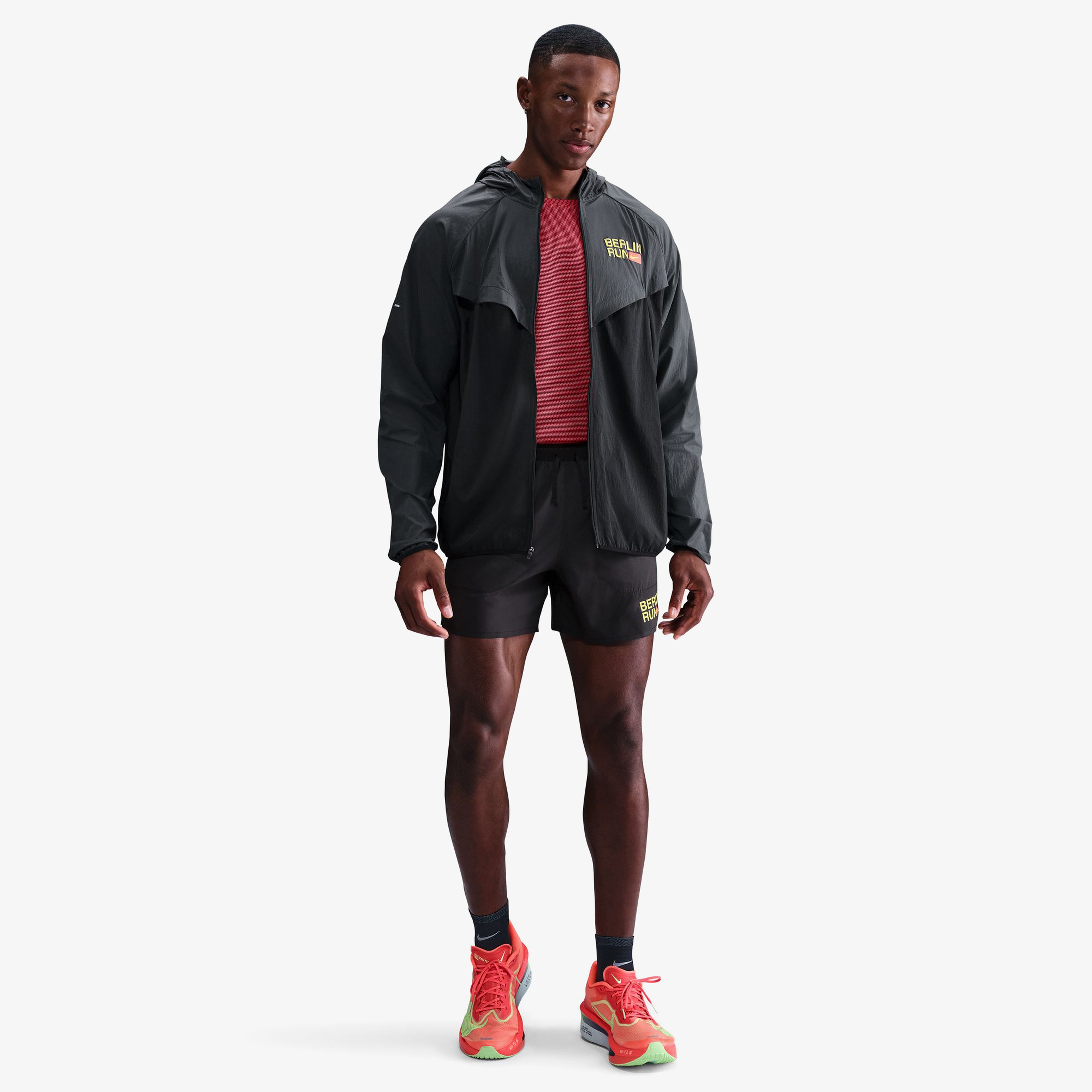 Nike Stride Erkek Siyah Koşu Ceketi
