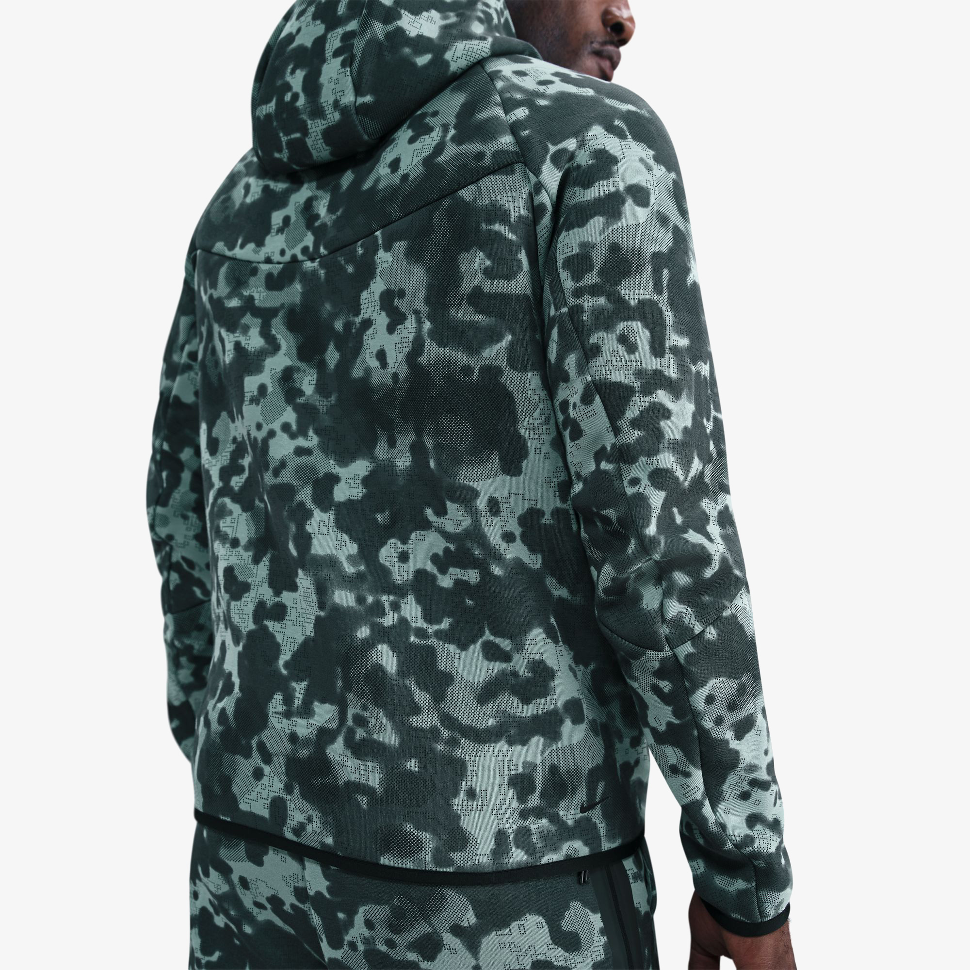 Nike Tech Fleece Kamuflaj Desenli Windrunner Erkek Yeşil Ceket