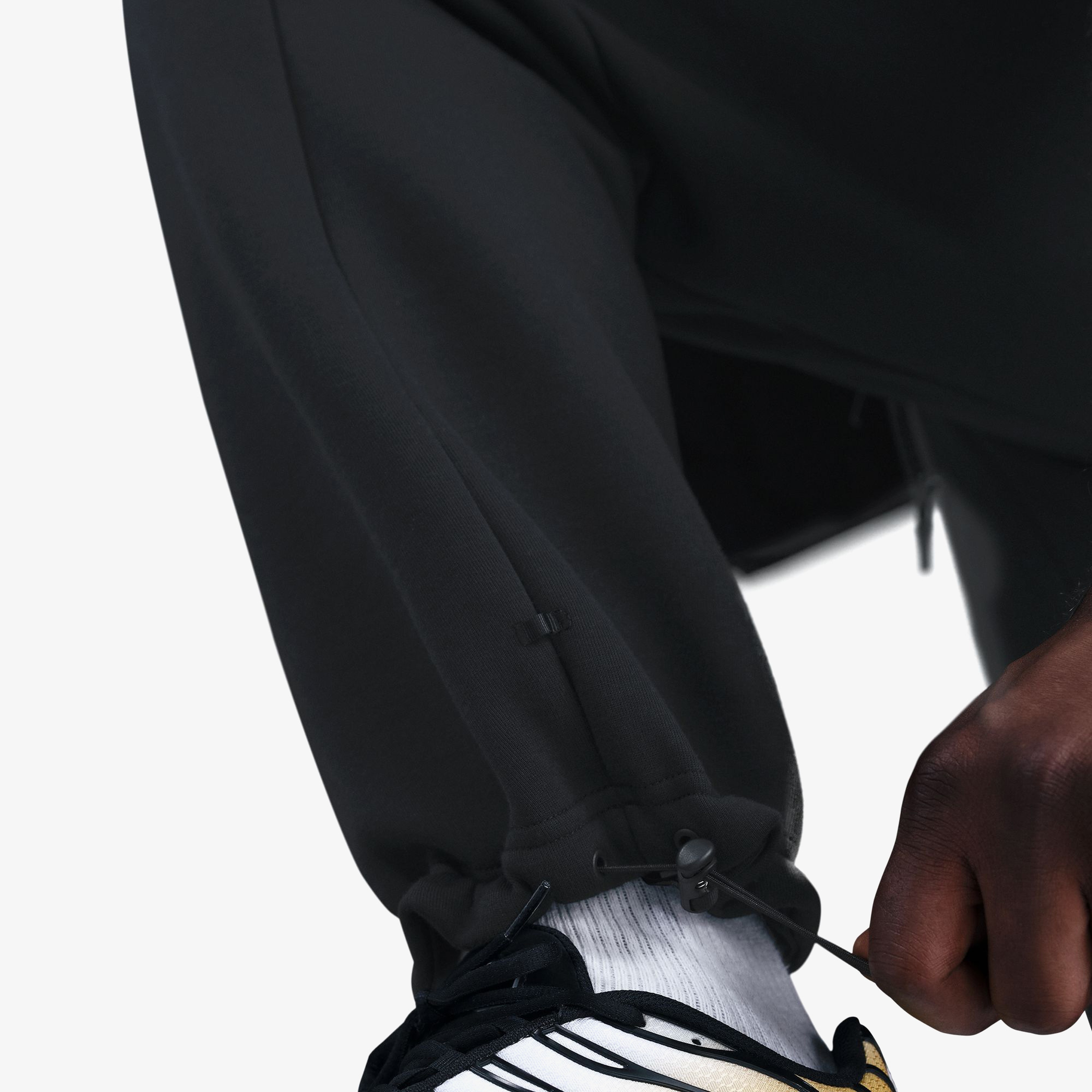 Nike Tech Fleece Windrunner Erkek Siyah Eşofman Altı