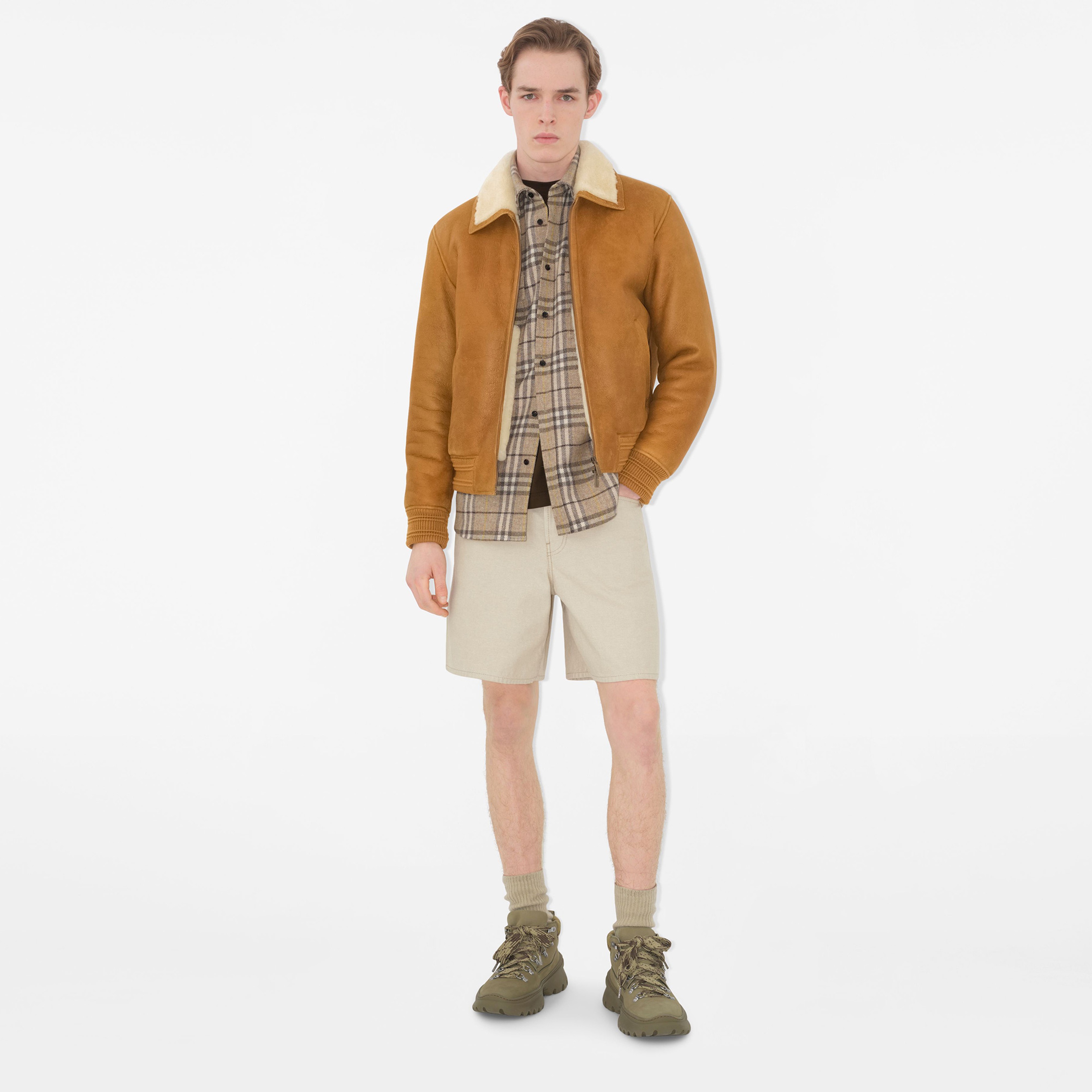 Burberry Erkek Bej Şort