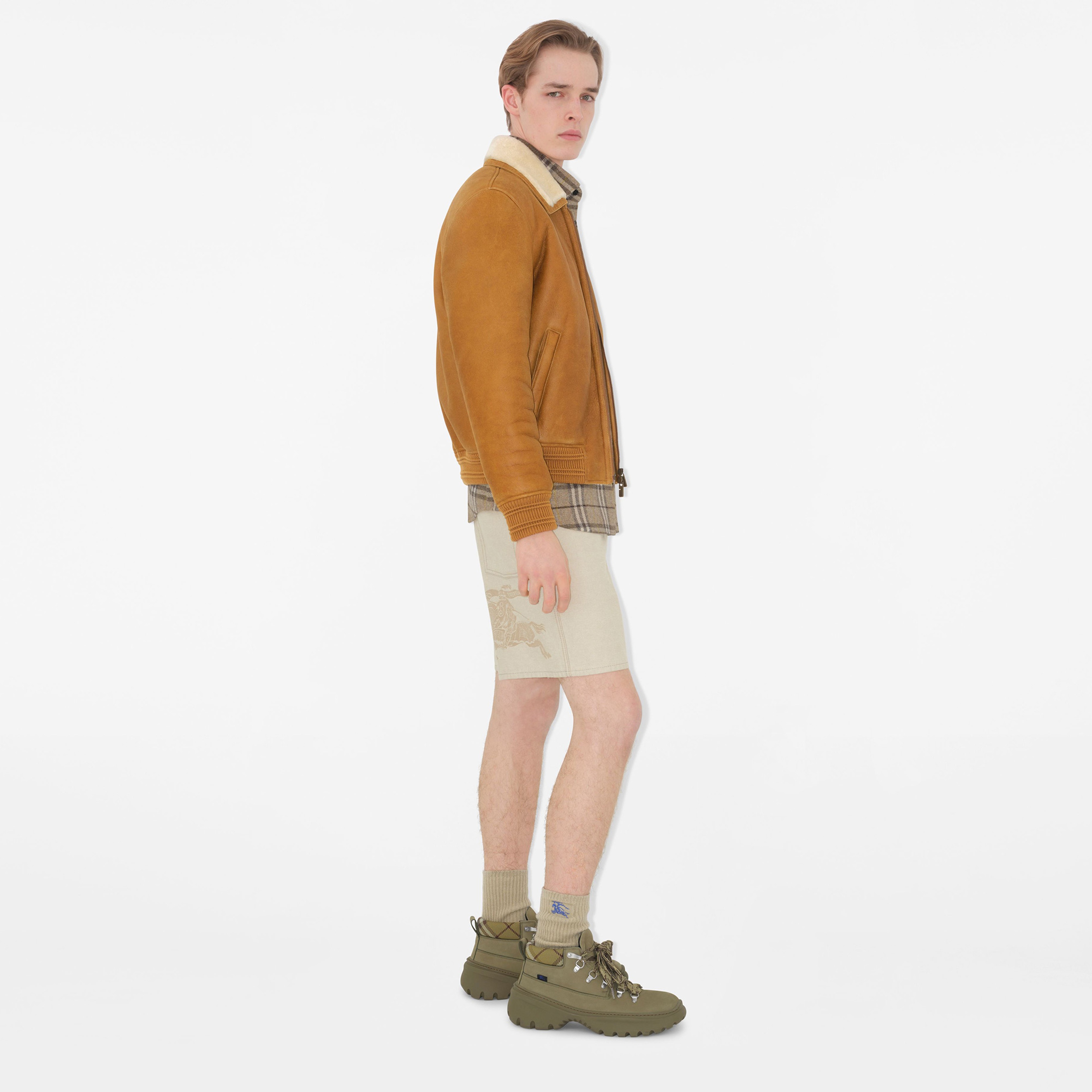 Burberry Erkek Bej Şort