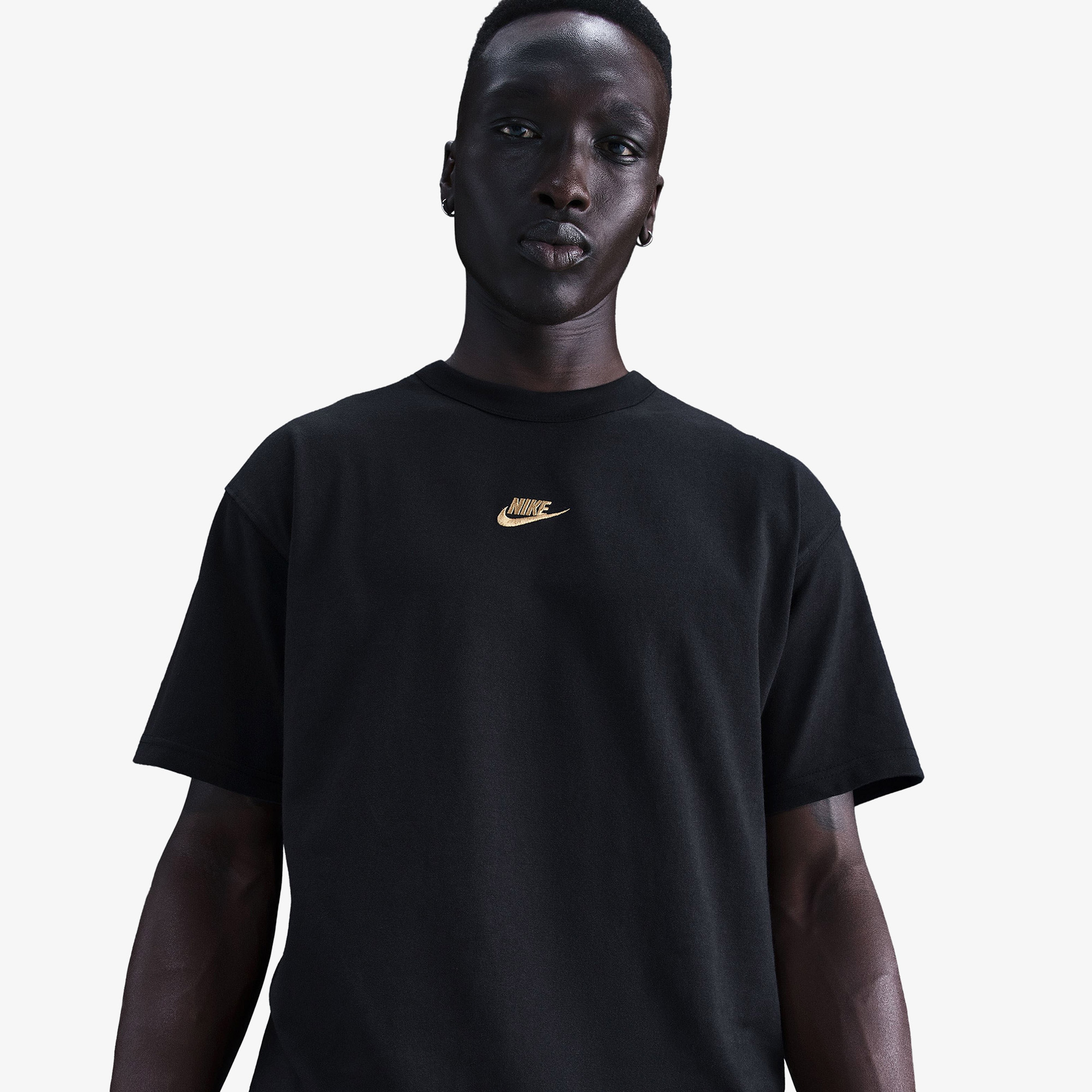 Nike Premium Essential Erkek Siyah T-Shirt