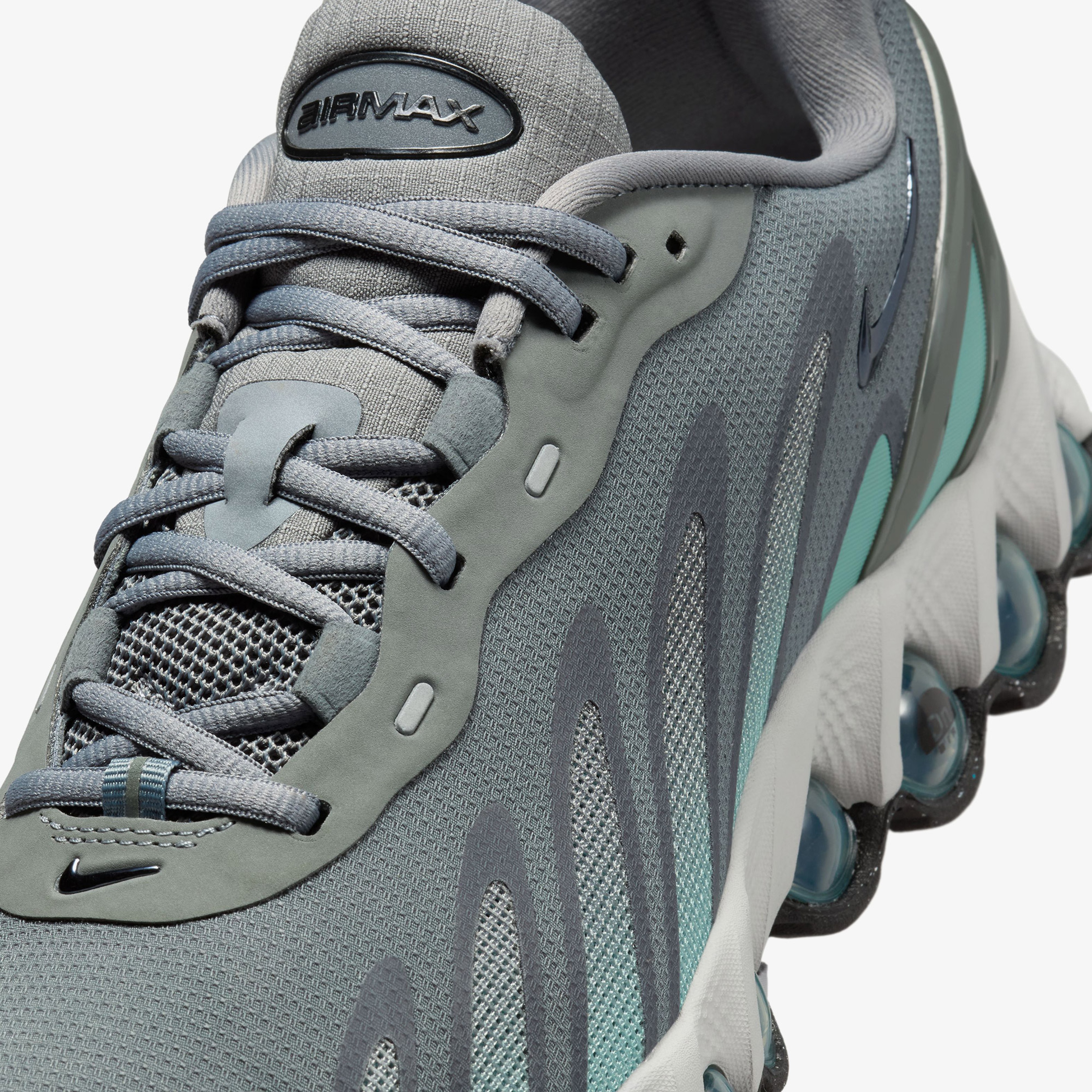 Nike Air Max Dn 8 Erkek Gri Spor Ayakkabı