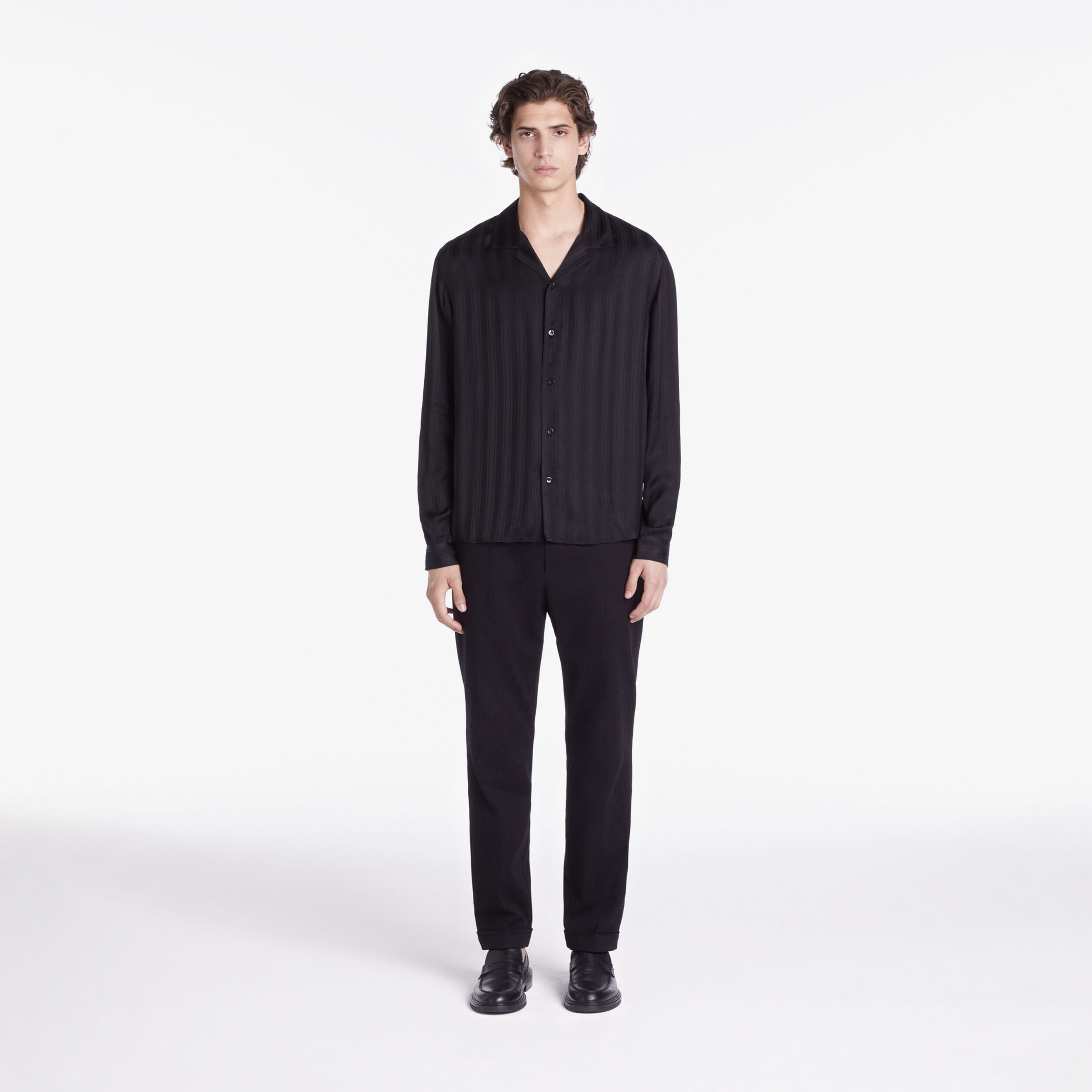 ERKEK COMFORT FIT ÇİZGİLİ SİYAH GÖMLEK