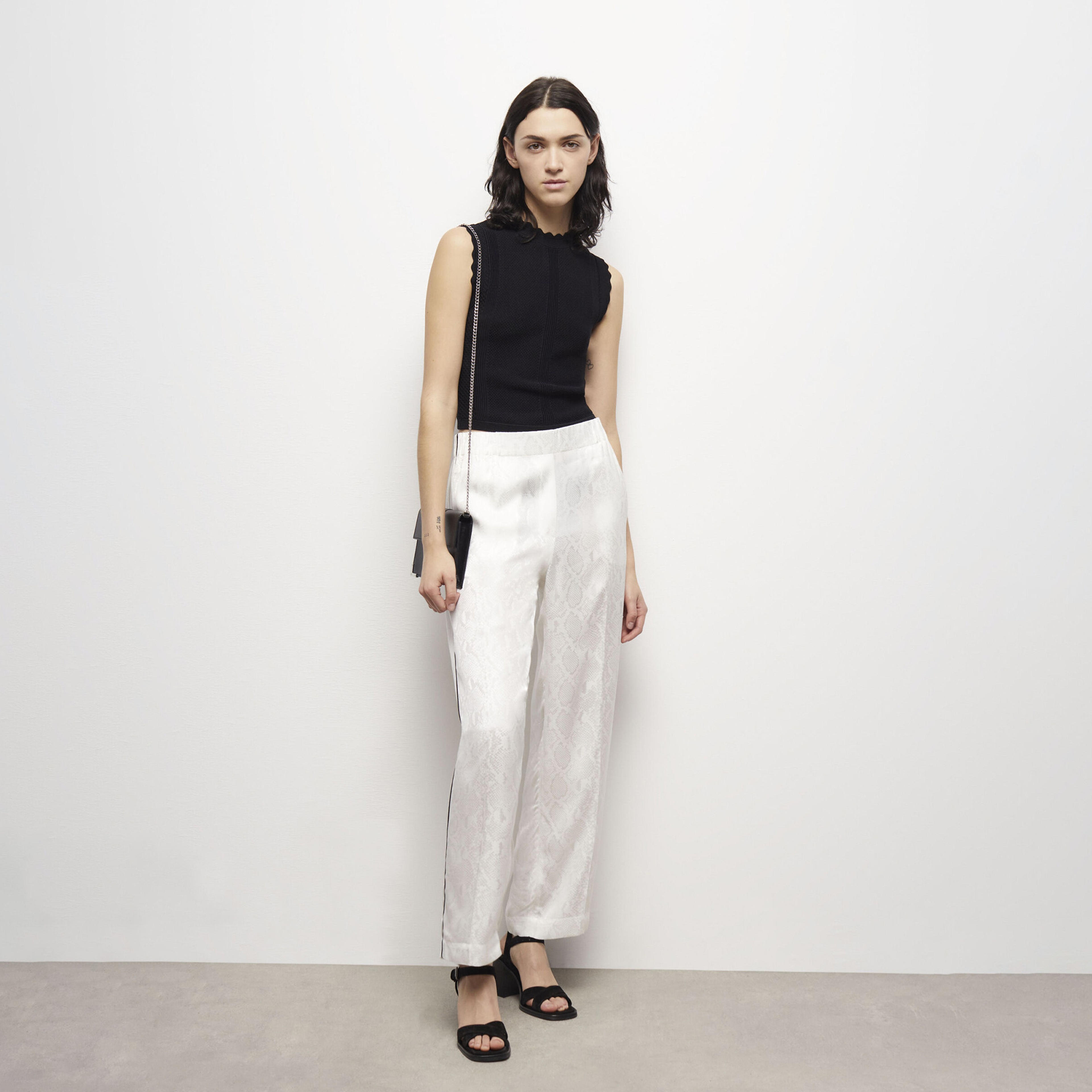 KADIN DESENLİ KREM SATEN PANTOLON