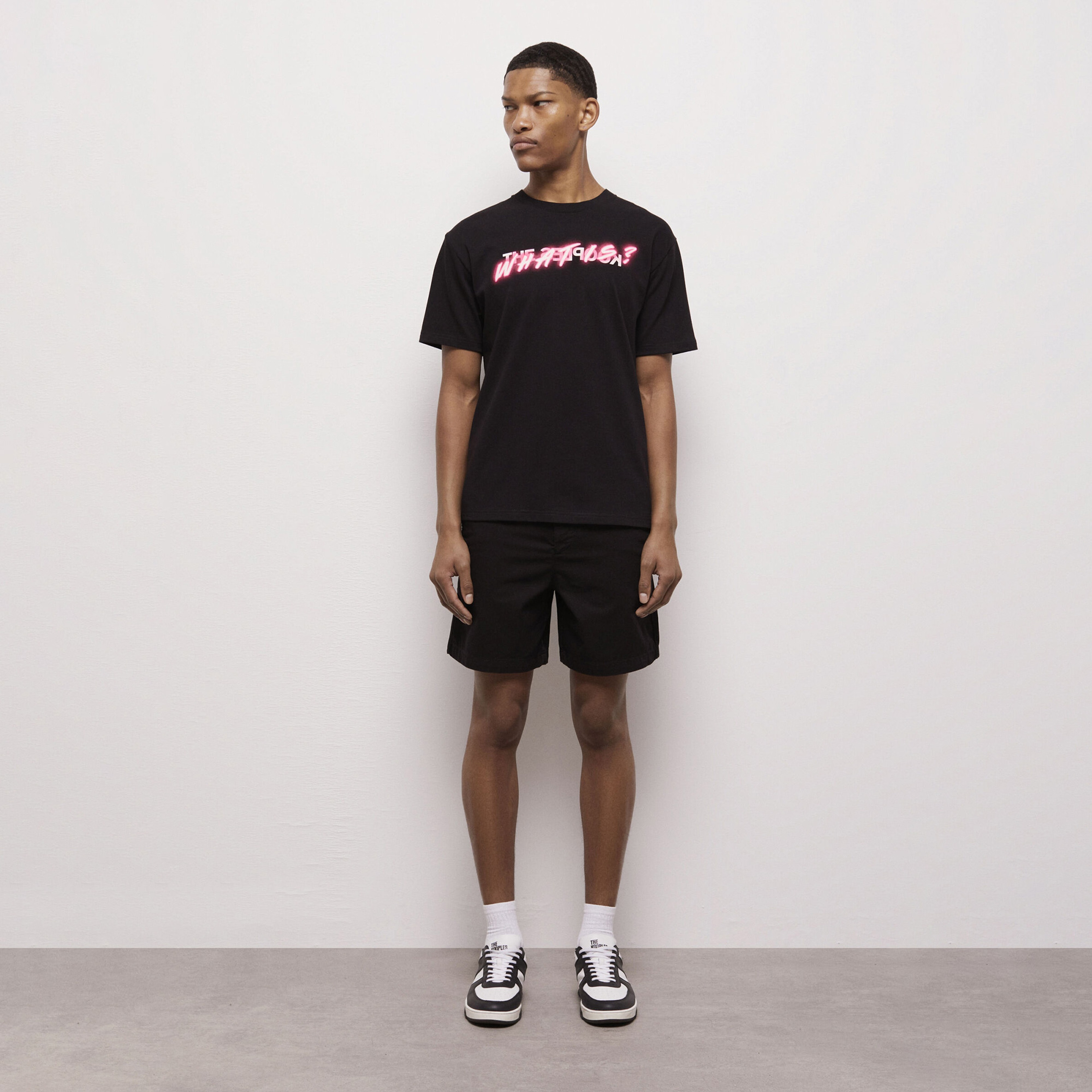 ERKEK BASKILI SİYAH T-SHIRT