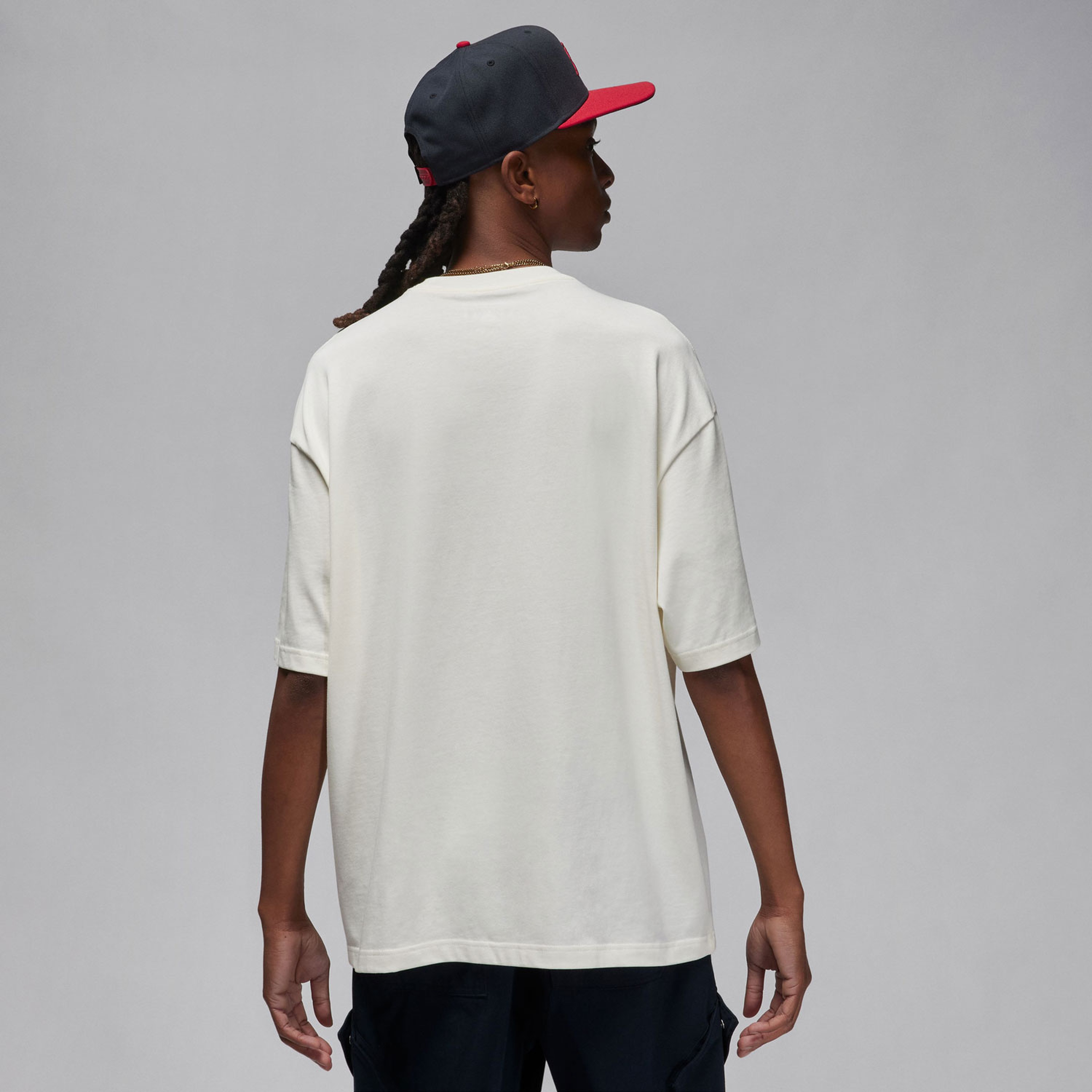 Jordan Flight Essentials Erkek Beyaz T-Shirt