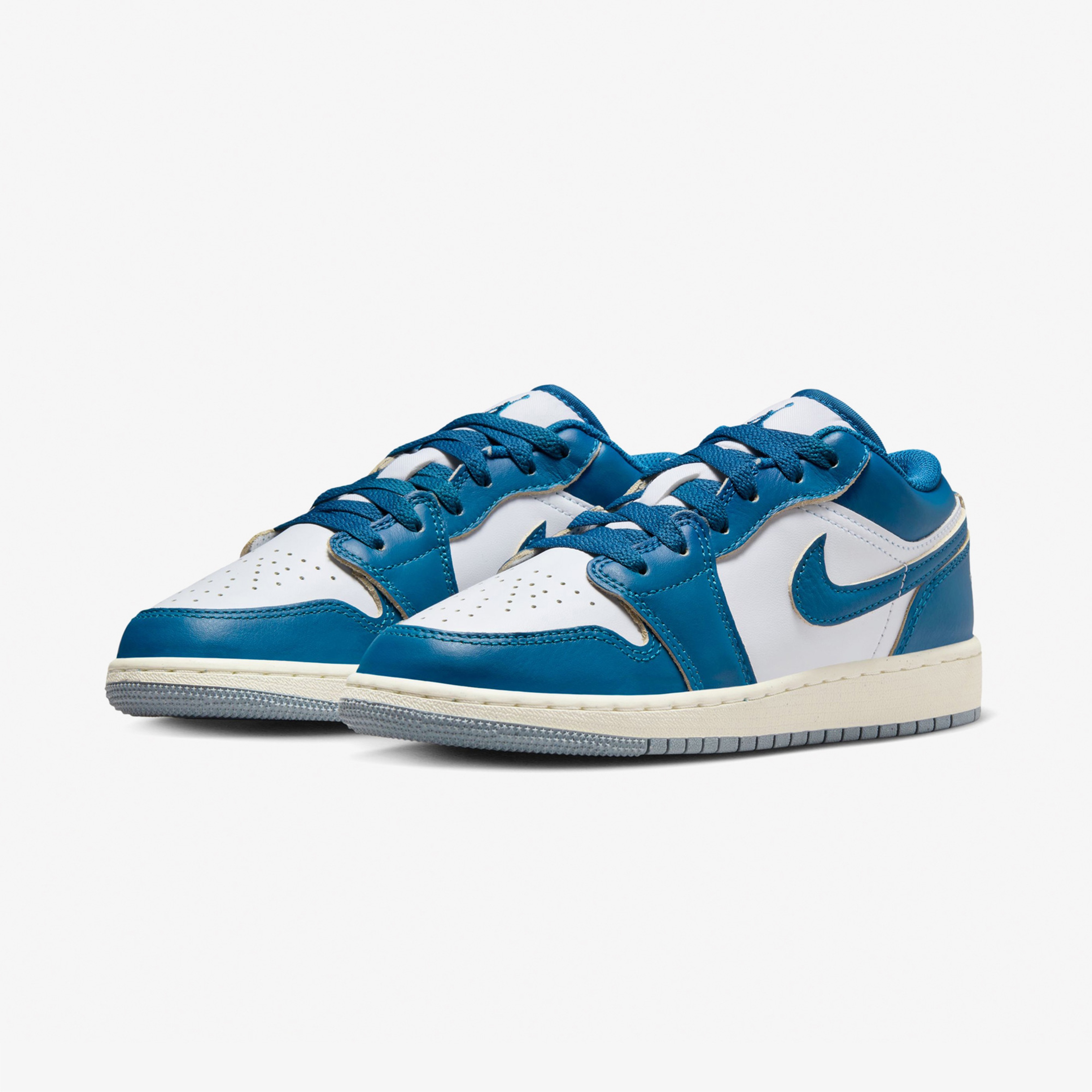 Jordan Air Jordan 1 Low Se Kadın Beyaz Sneaker