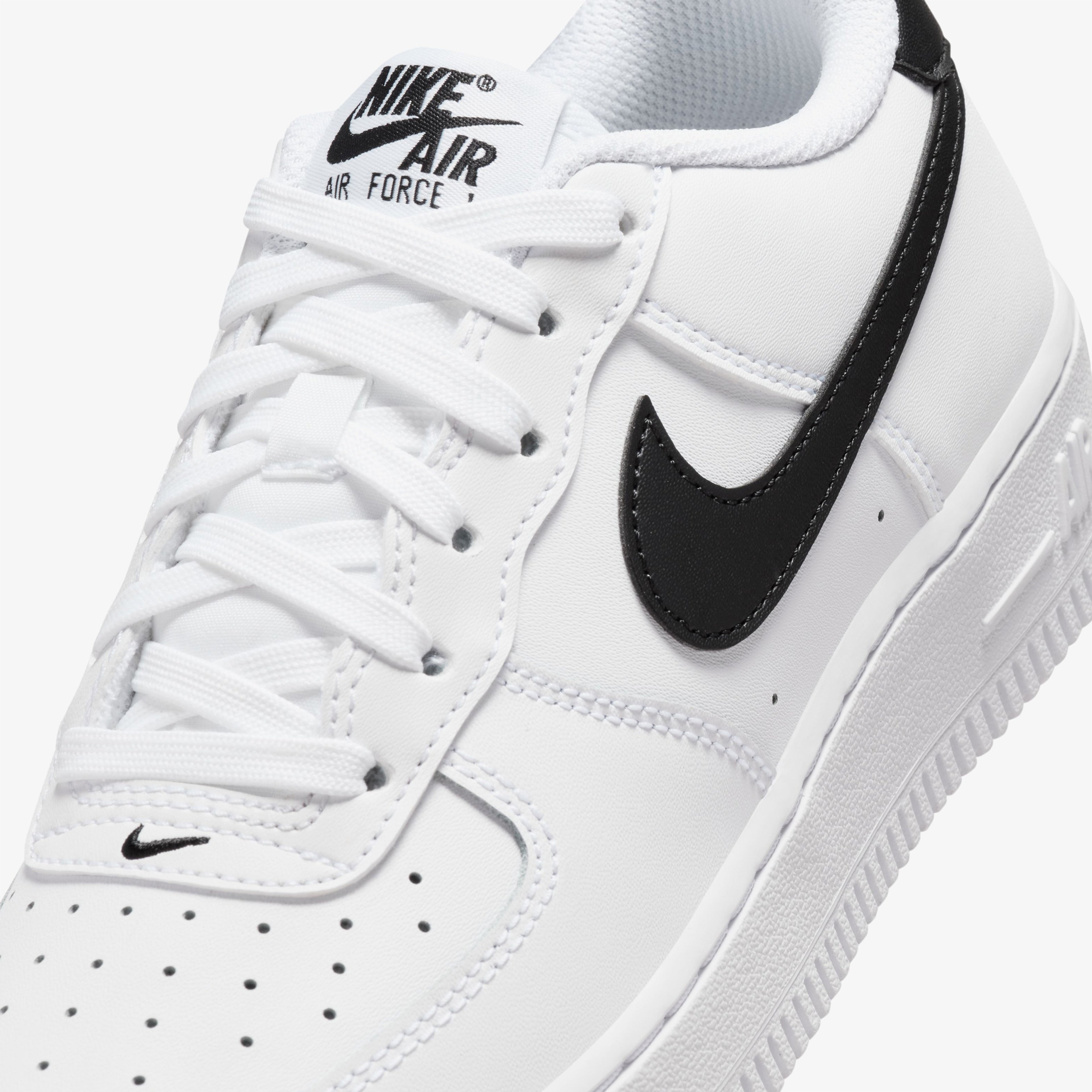 Nike Air Force 1 Genç Beyaz Spor Ayakkabı