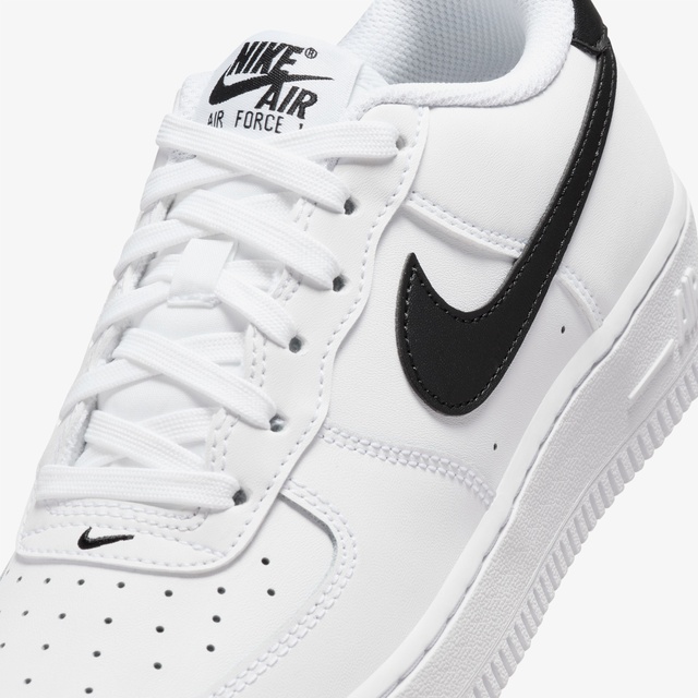 Nike Beyaz Nike Air Force 1