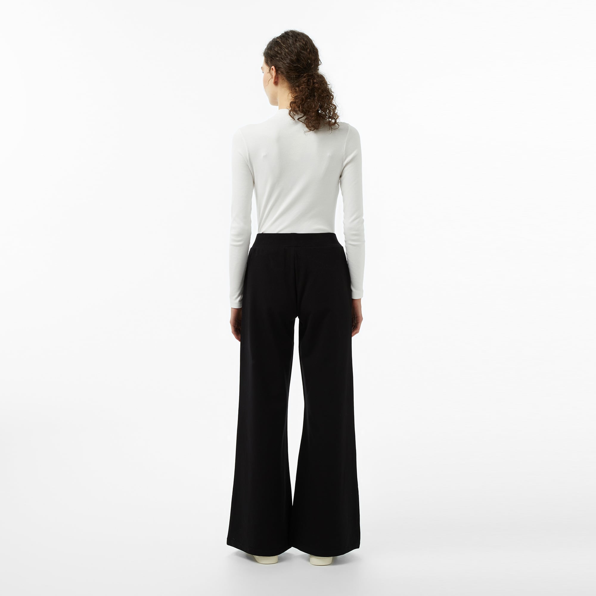 Emporio Armani Train Core Kadın Siyah Eşofman Altı