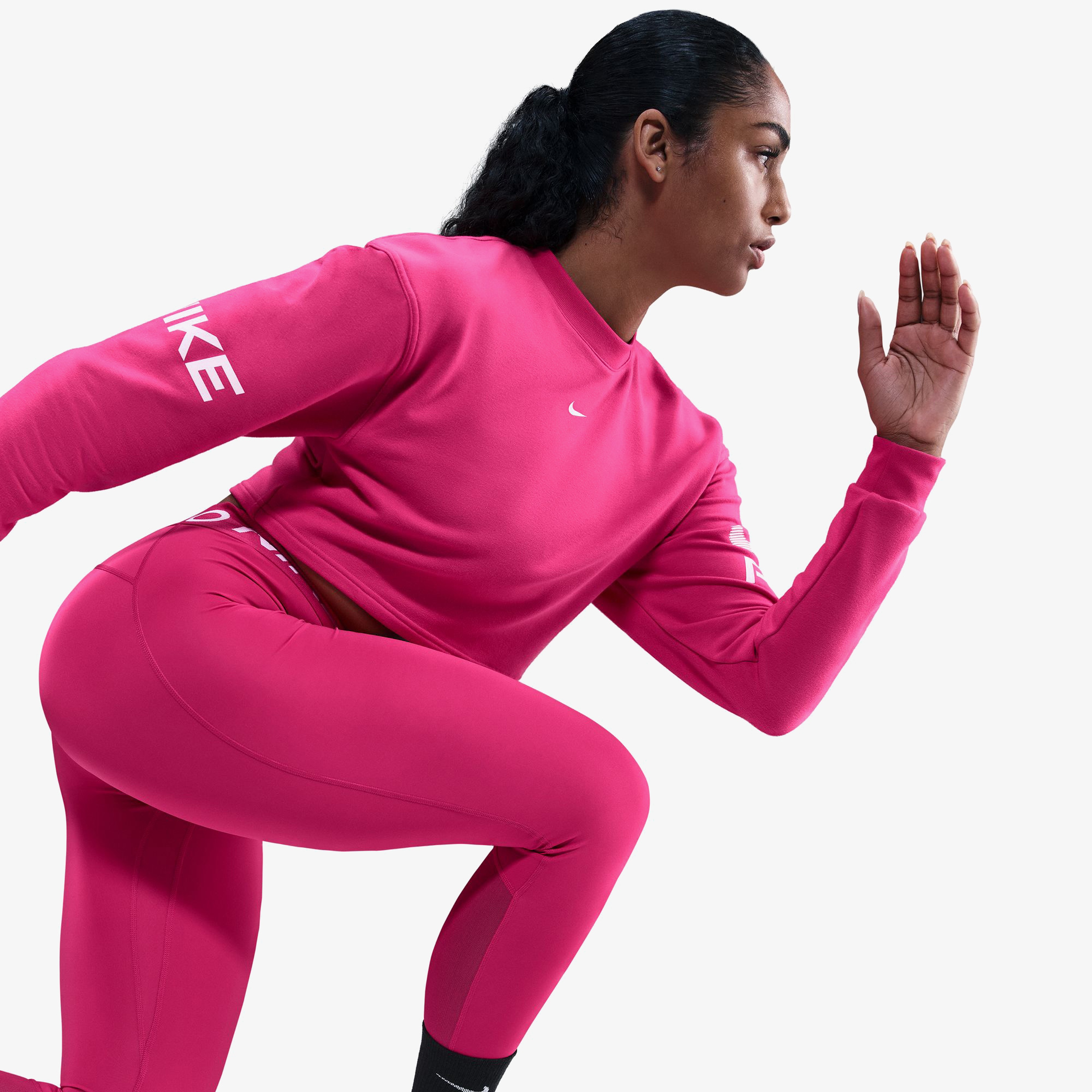 Nike Pro Dri-FIT French-Terry Kadın Pembe Antrenman Sweatshirt