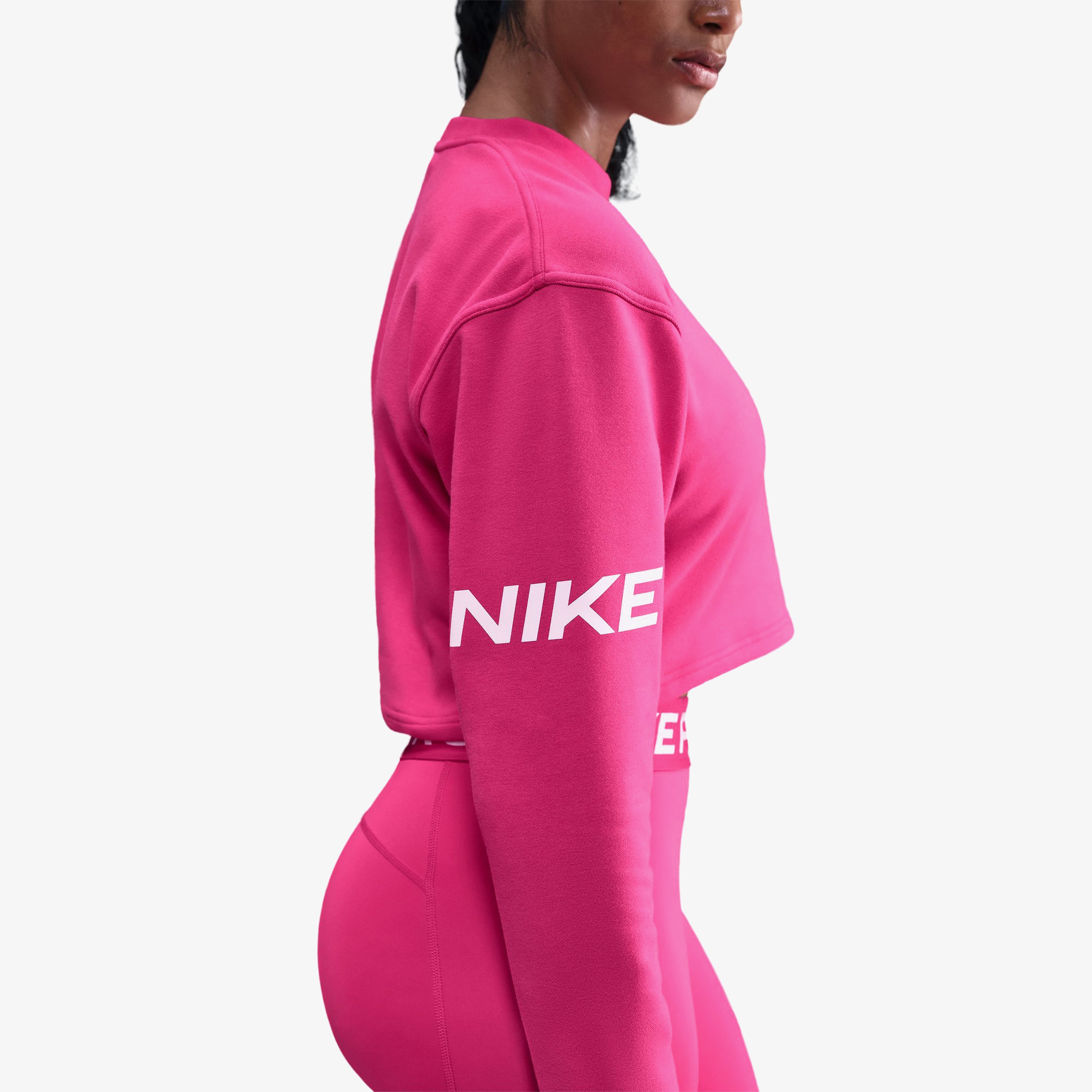 Nike Pro Dri-FIT French-Terry Kadın Pembe Antrenman Sweatshirt
