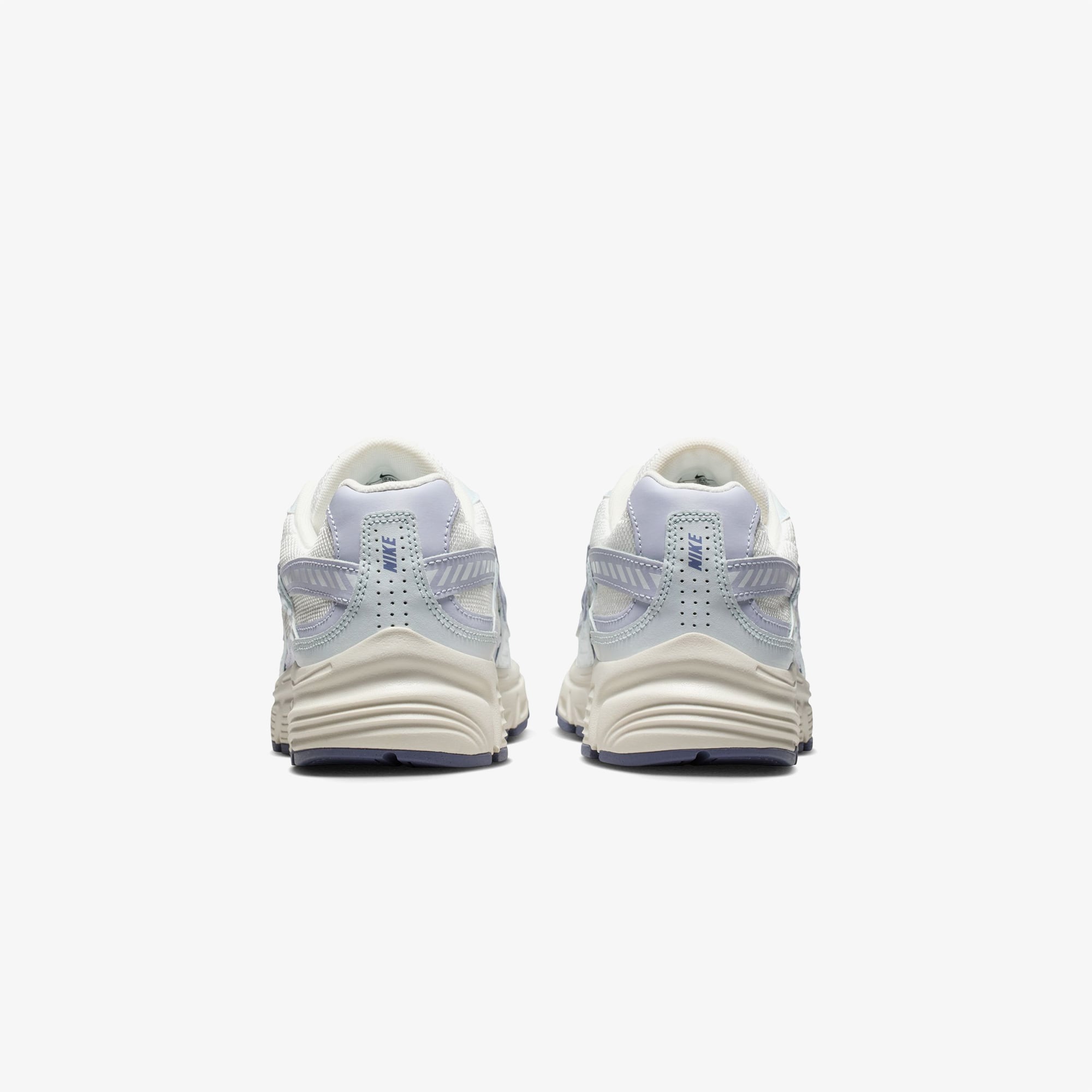 Nike Initiator Kadın Beyaz Koşu Ayakkabısı