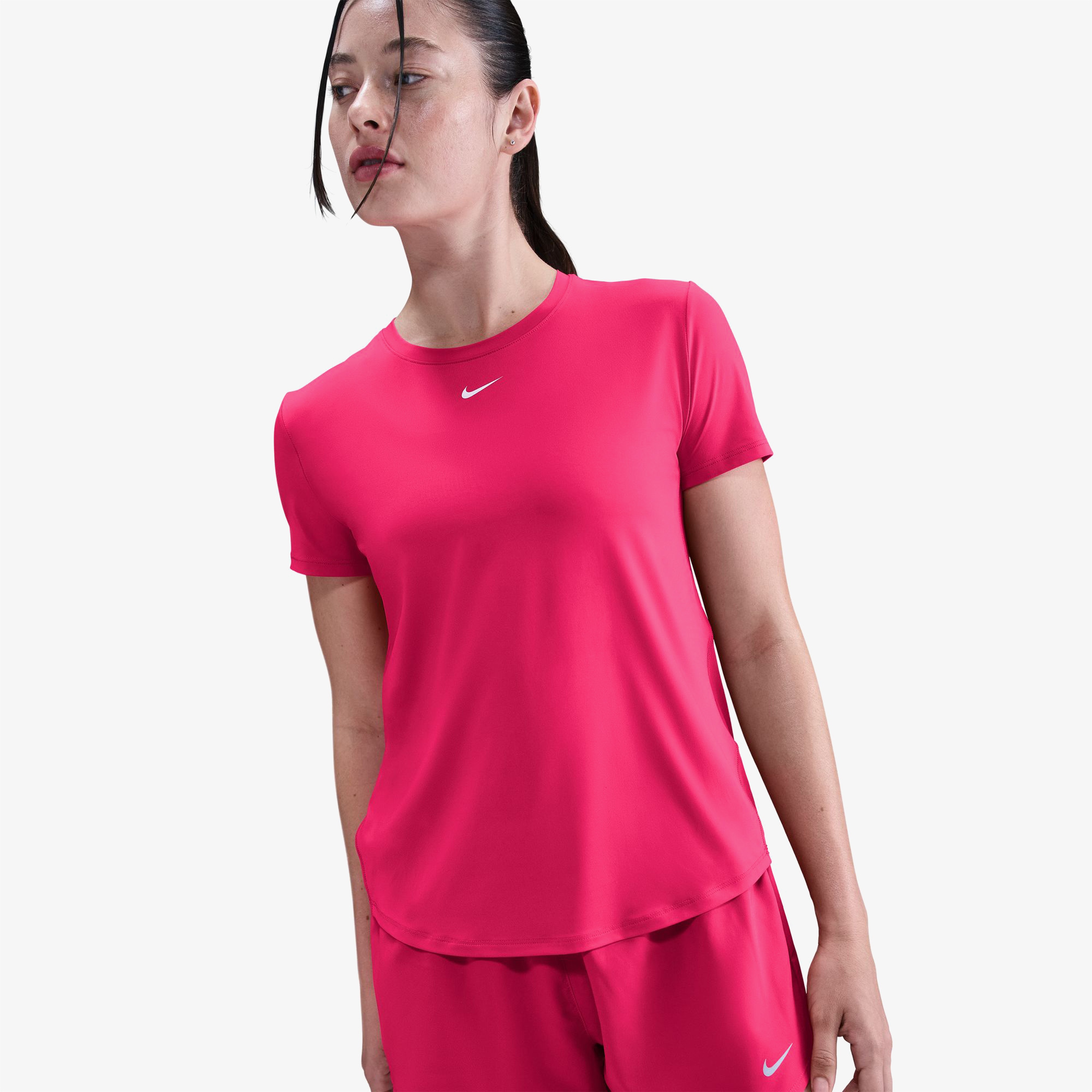 Nike One Classic Dri-FIT Kadın Pembe Antrenman T-Shirt