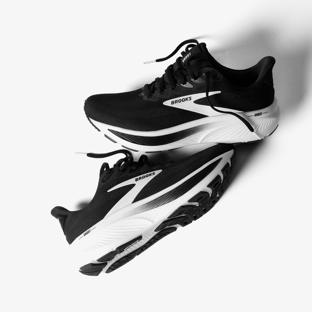 Brooks Siyah Brooks Ghost 17 Kadın Koşu Ayakkabısı