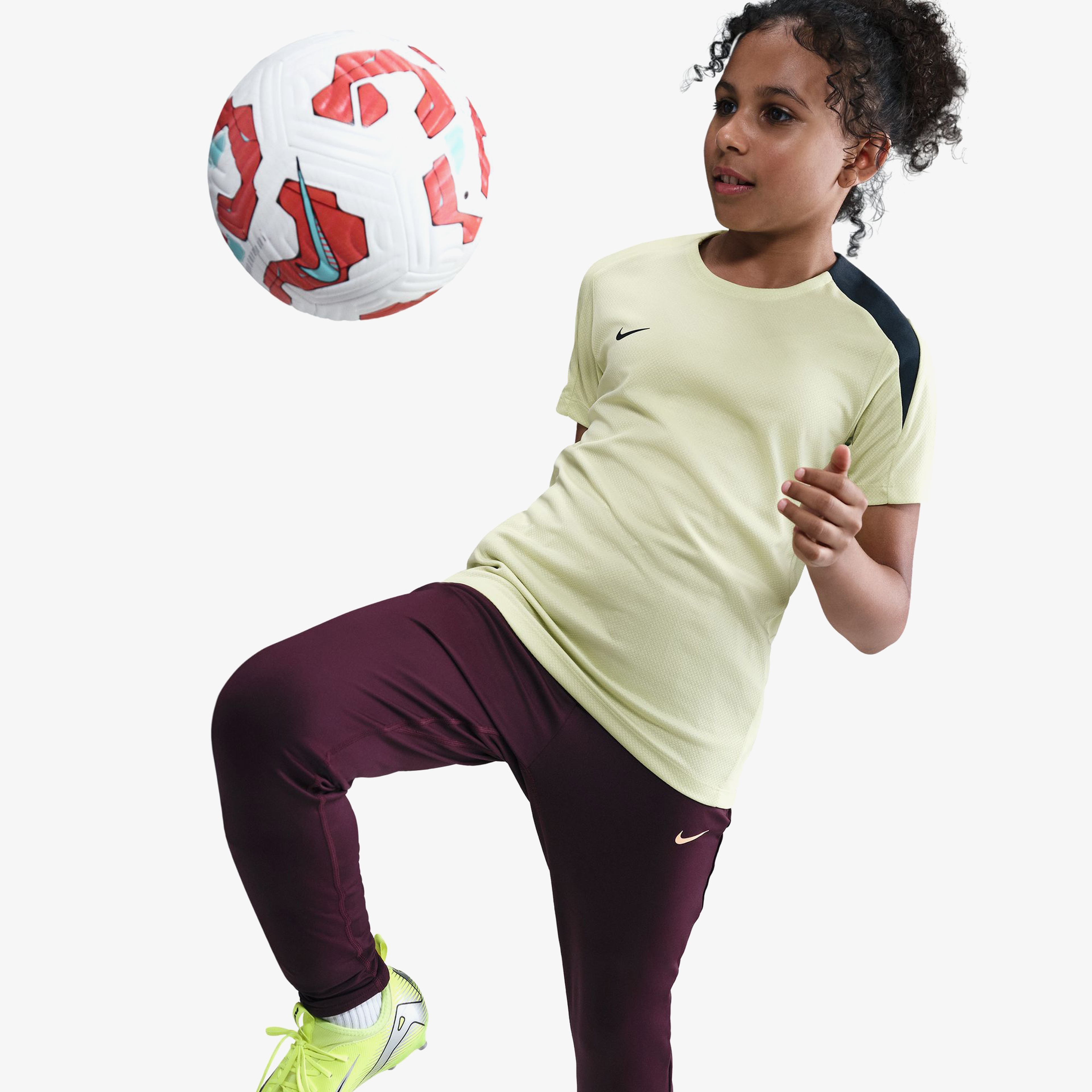Nike Dri-FIT Strike Çocuk Siyah Futbol Eşofman Altı