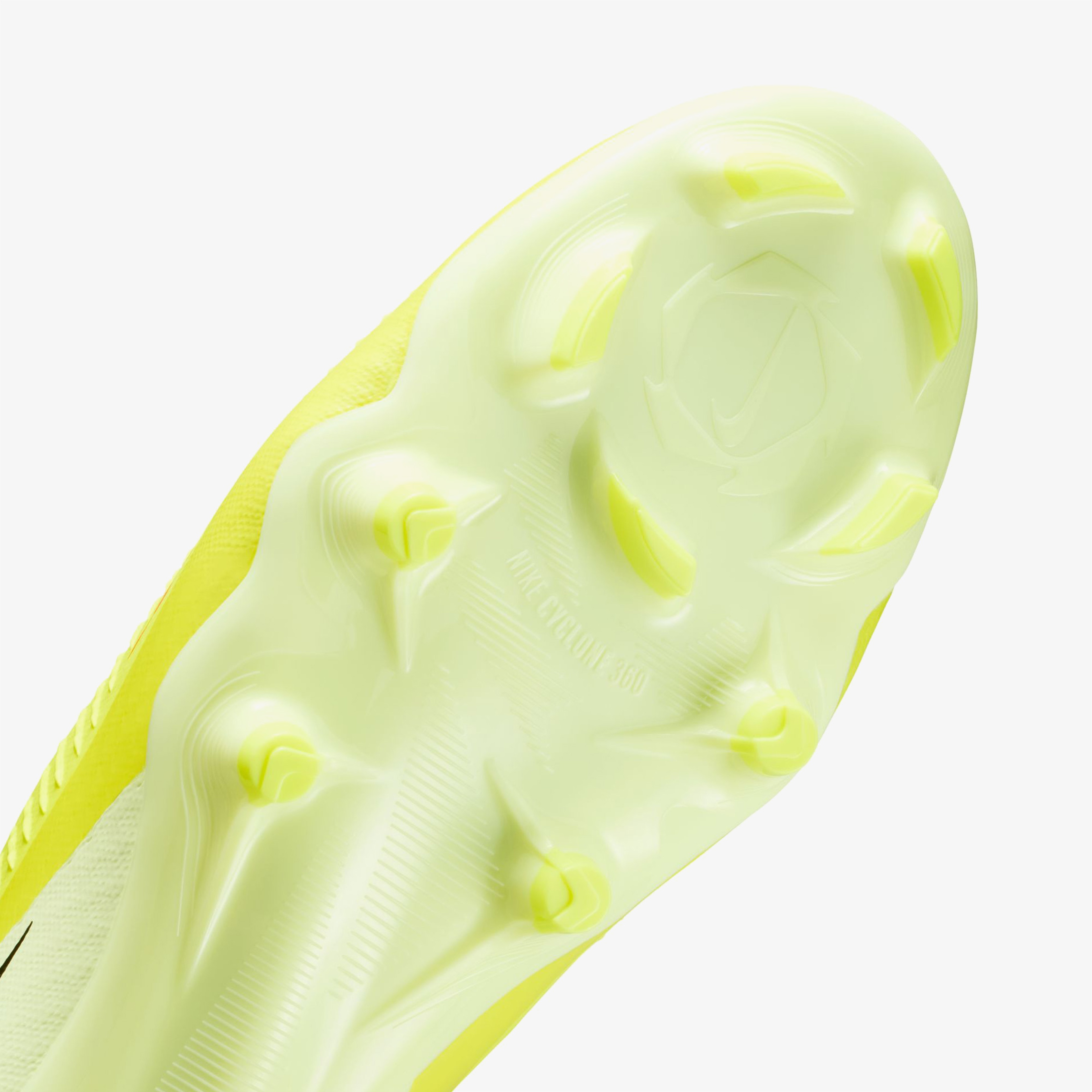 Nike Phantom 6 Low Acad Fg/Mg Erkek Turuncu Çim Saha Kramponu