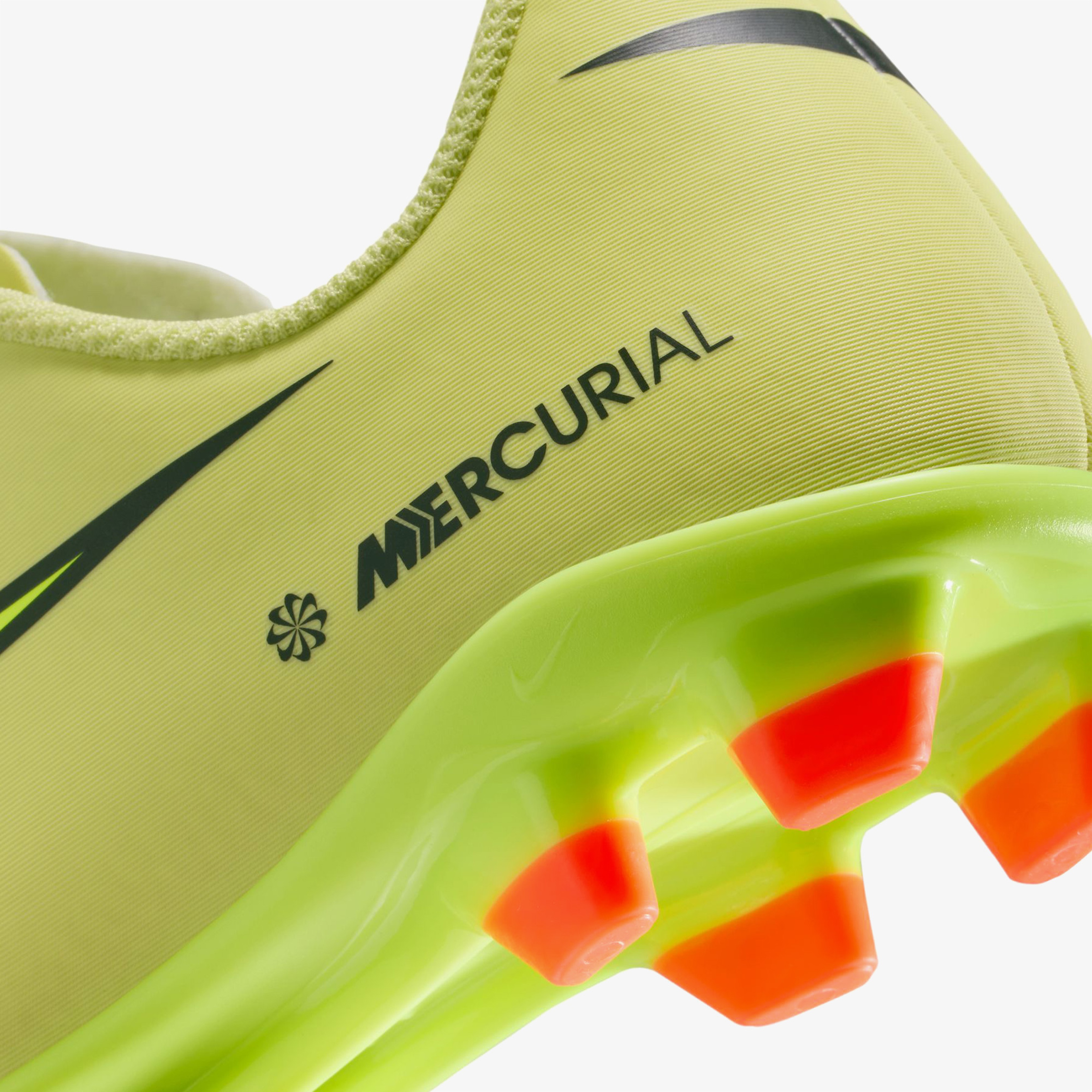 Nike Jr Vapor 16 Club Fg/Mg Çocuk Yeşil Çim Saha Kramponu