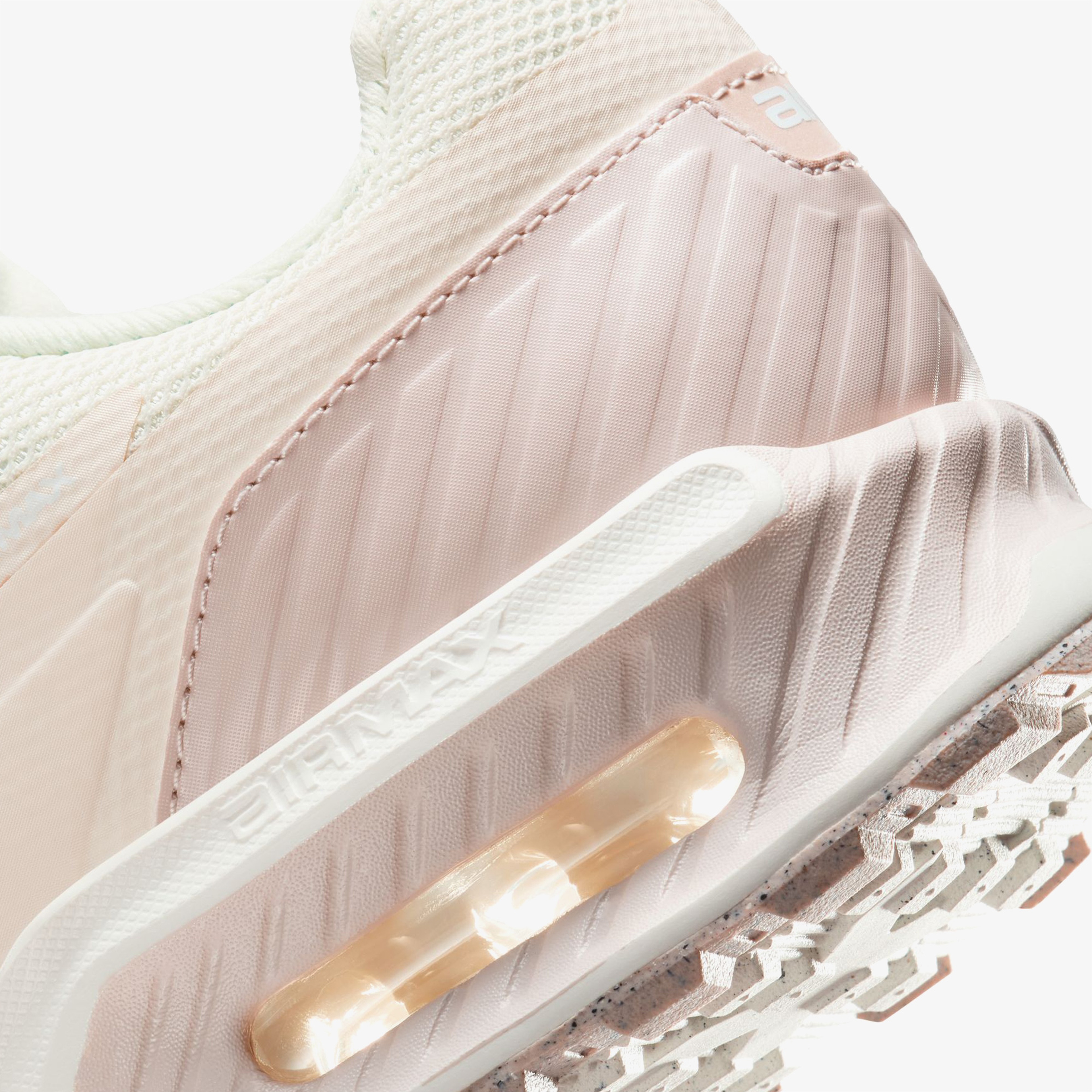 Nike Air Max Bia Kadın Beyaz Spor Ayakkabı