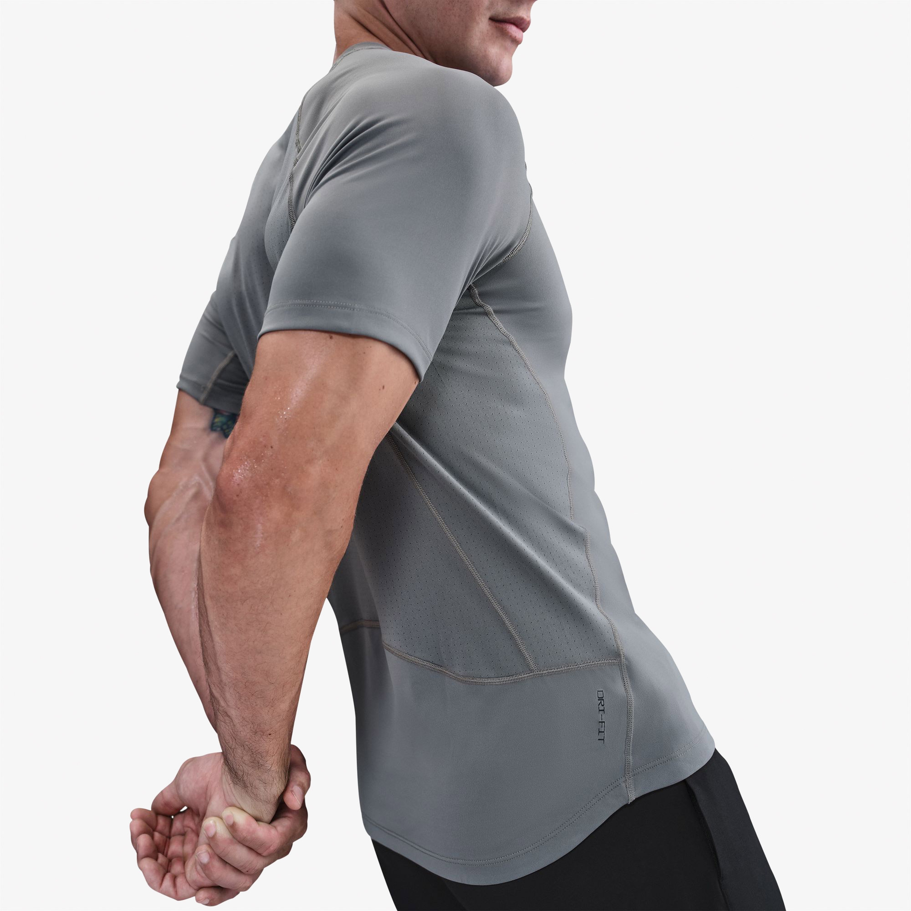 Nike  Pro Training Dri-Fit  Erkek Gri T-Shirt