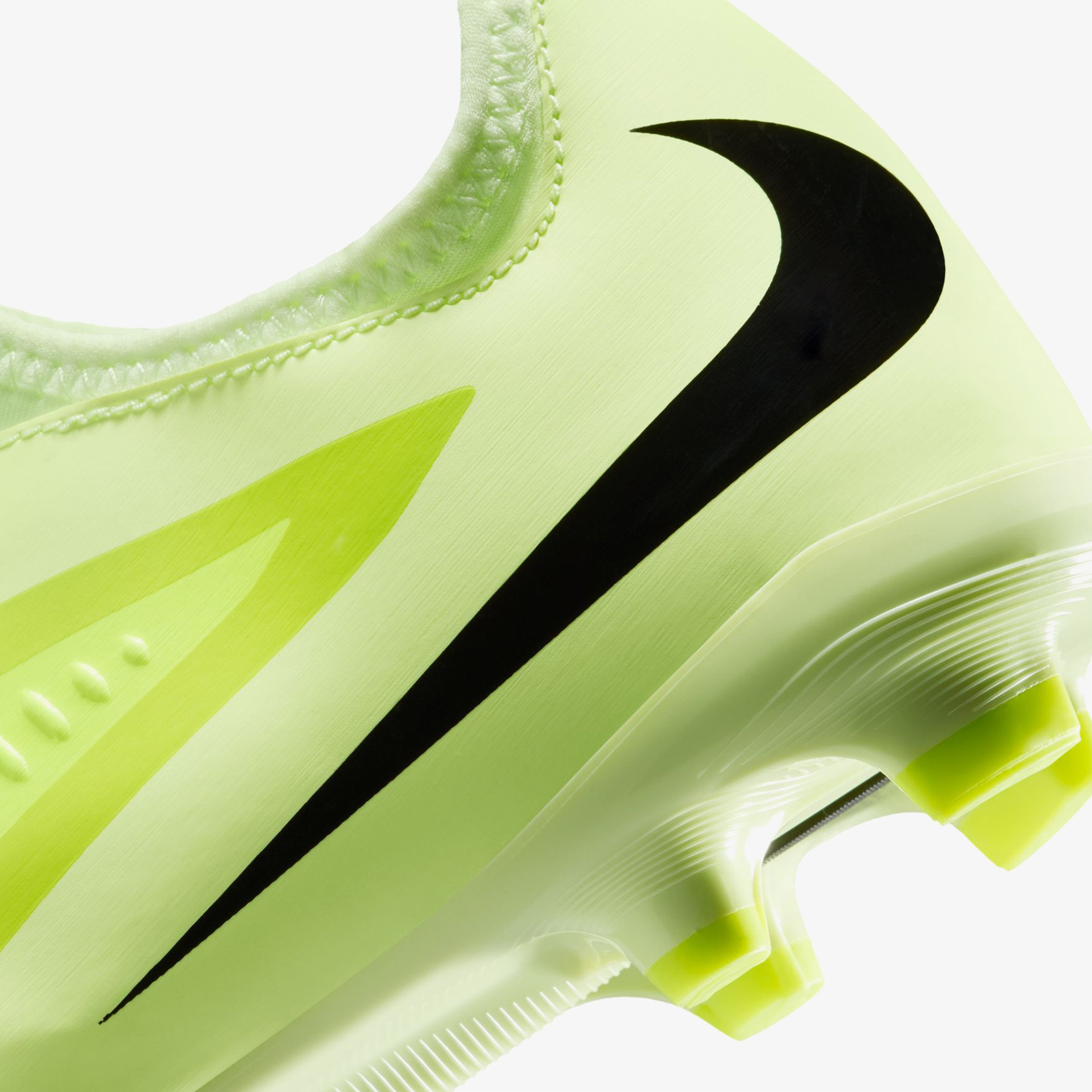 Nike Jr. Phantom 6 Low Academy Çocuk Sarı Çim Saha Kramponu