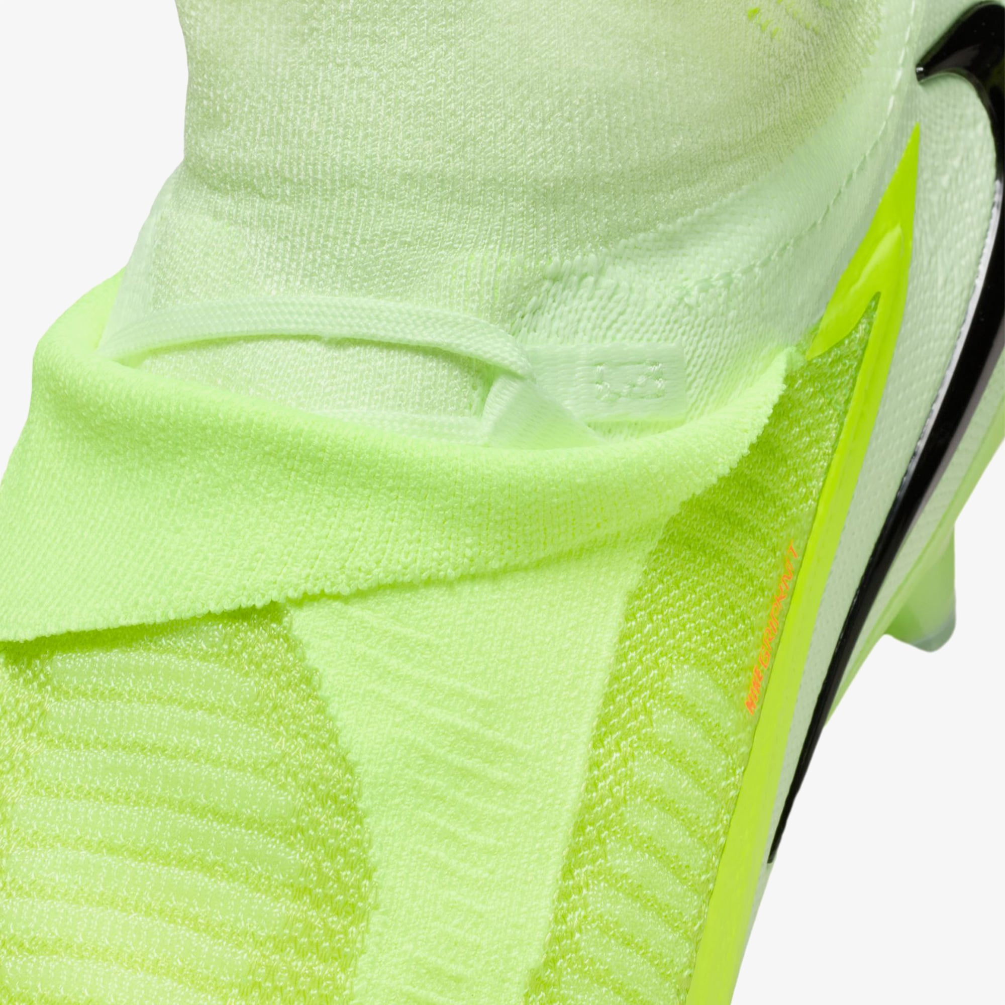 Nike Phantom 6 High Elite Erkek Turuncu Çim Saha Kramponu