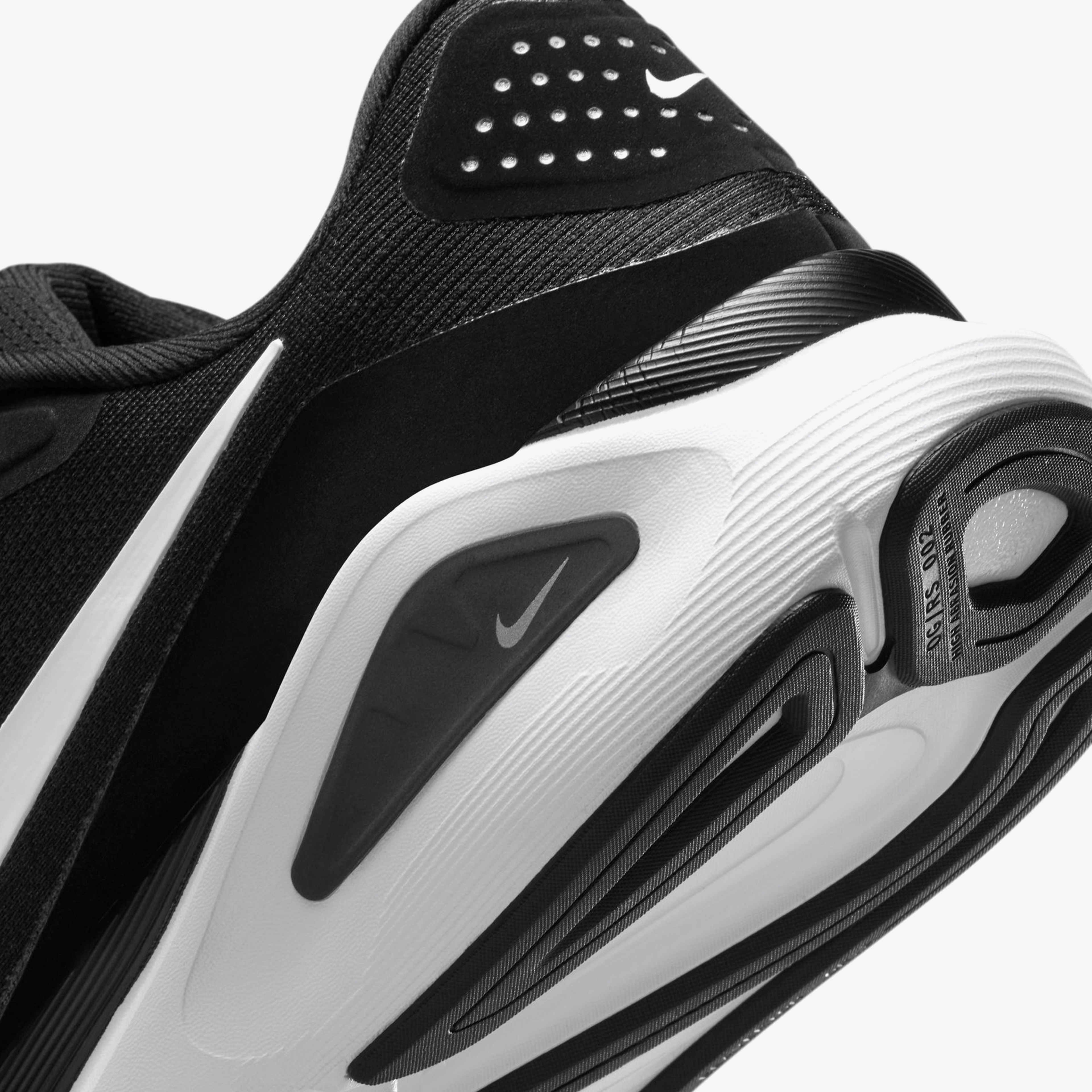 Nike Structure 26 Kadın Siyah Koşu Ayakkabısı