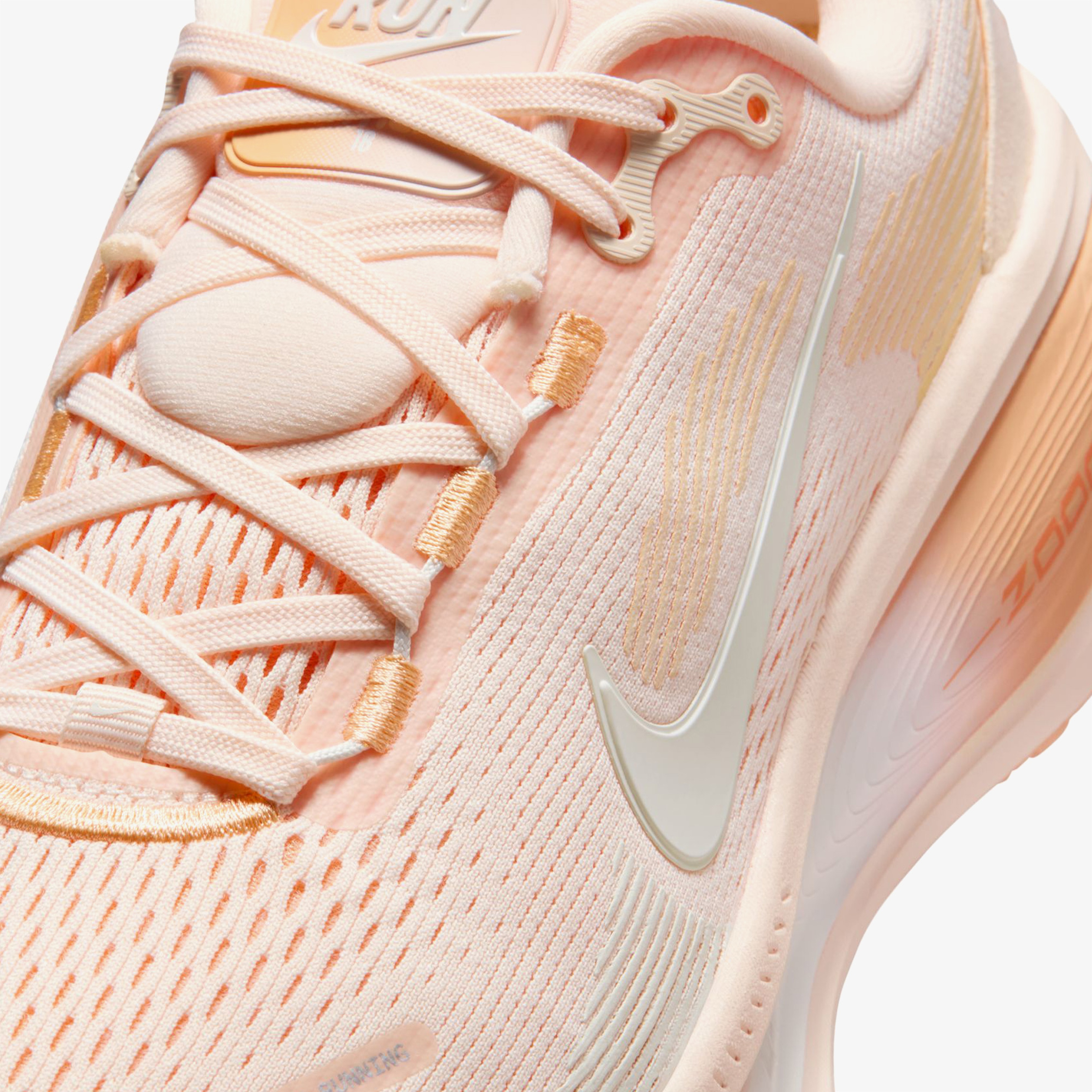 Nike Vomero 18 Kadın Turuncu Koşu Ayakkabısı